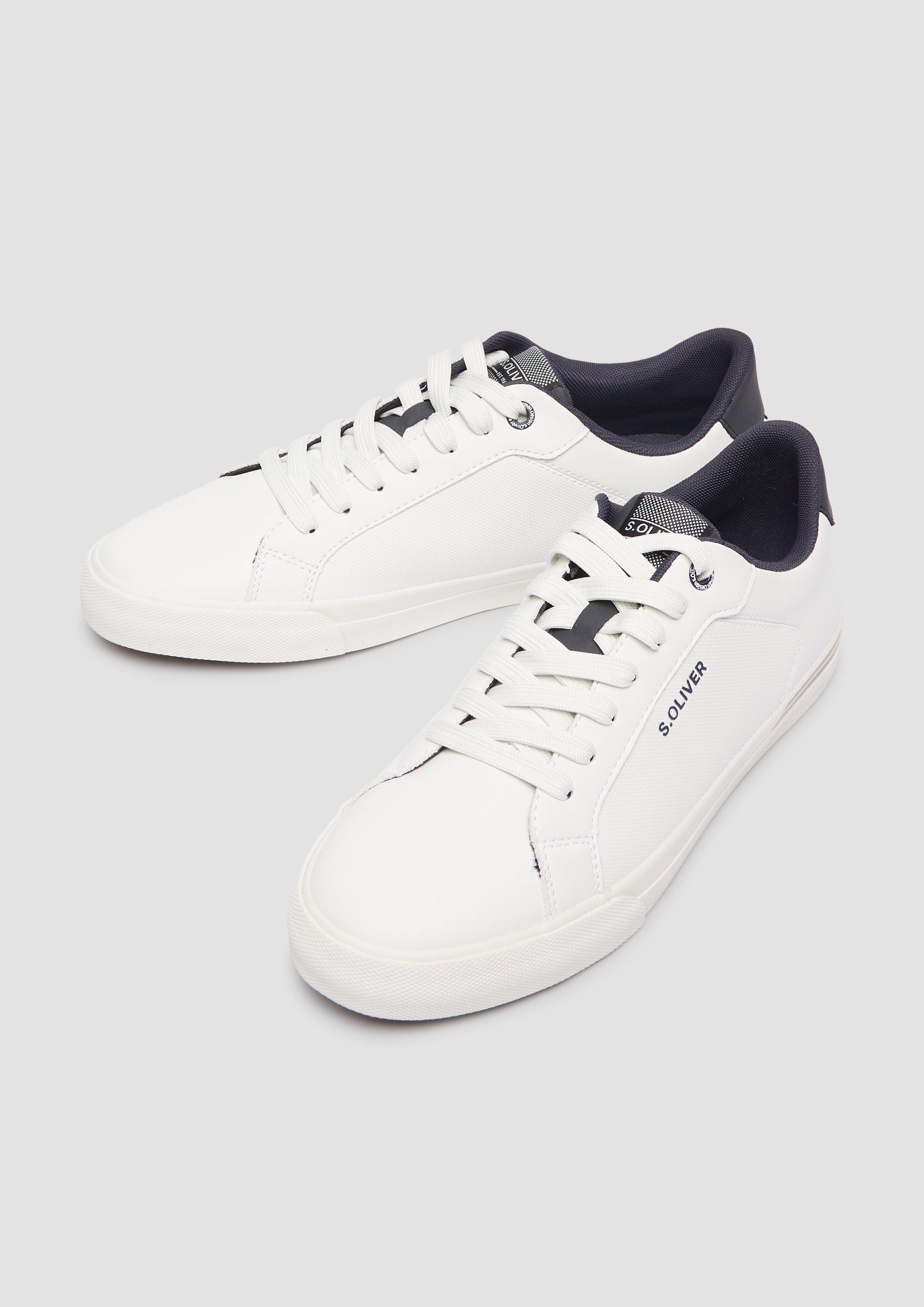 Schnürer in 1A0, 305, 805, 880, 0A1, 302, 3A5 & 327