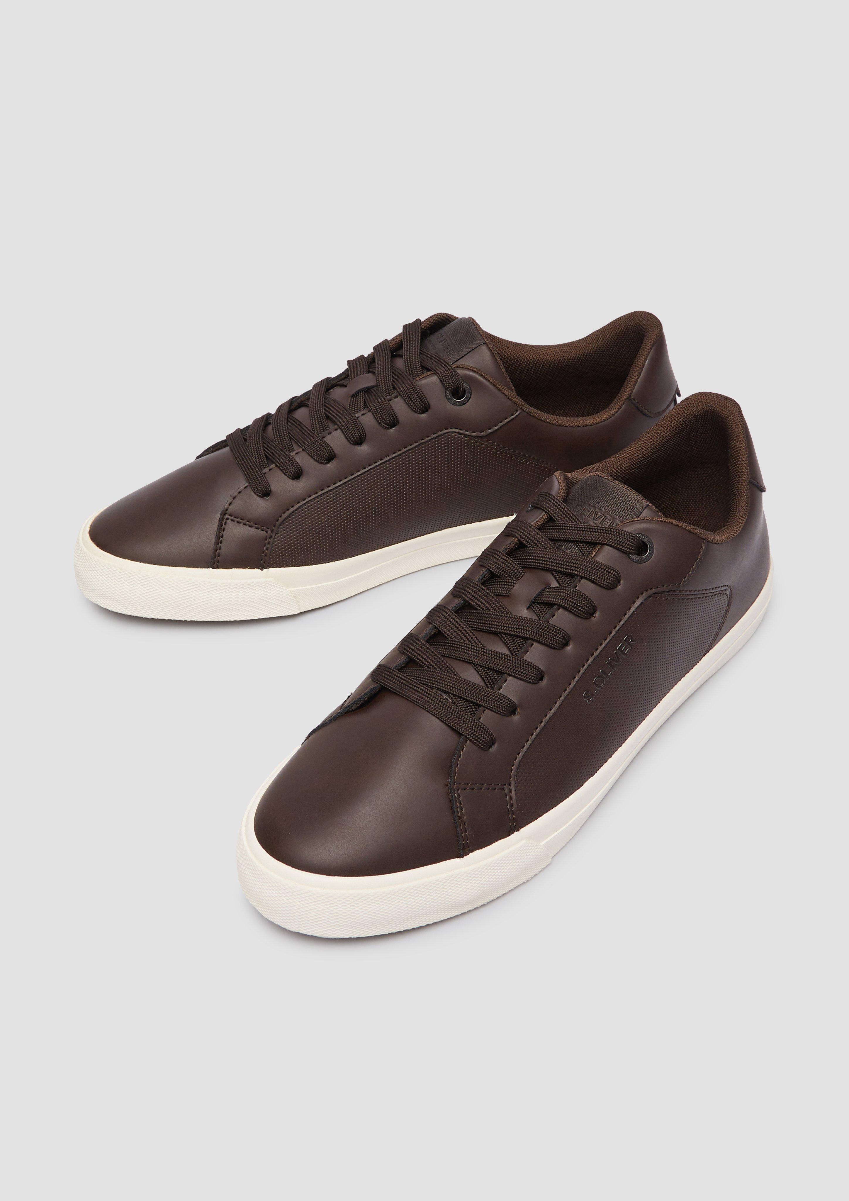 Souliers à lacets in 302, 305, 805, 880, 0A1, 1A0, 3A5 & 327