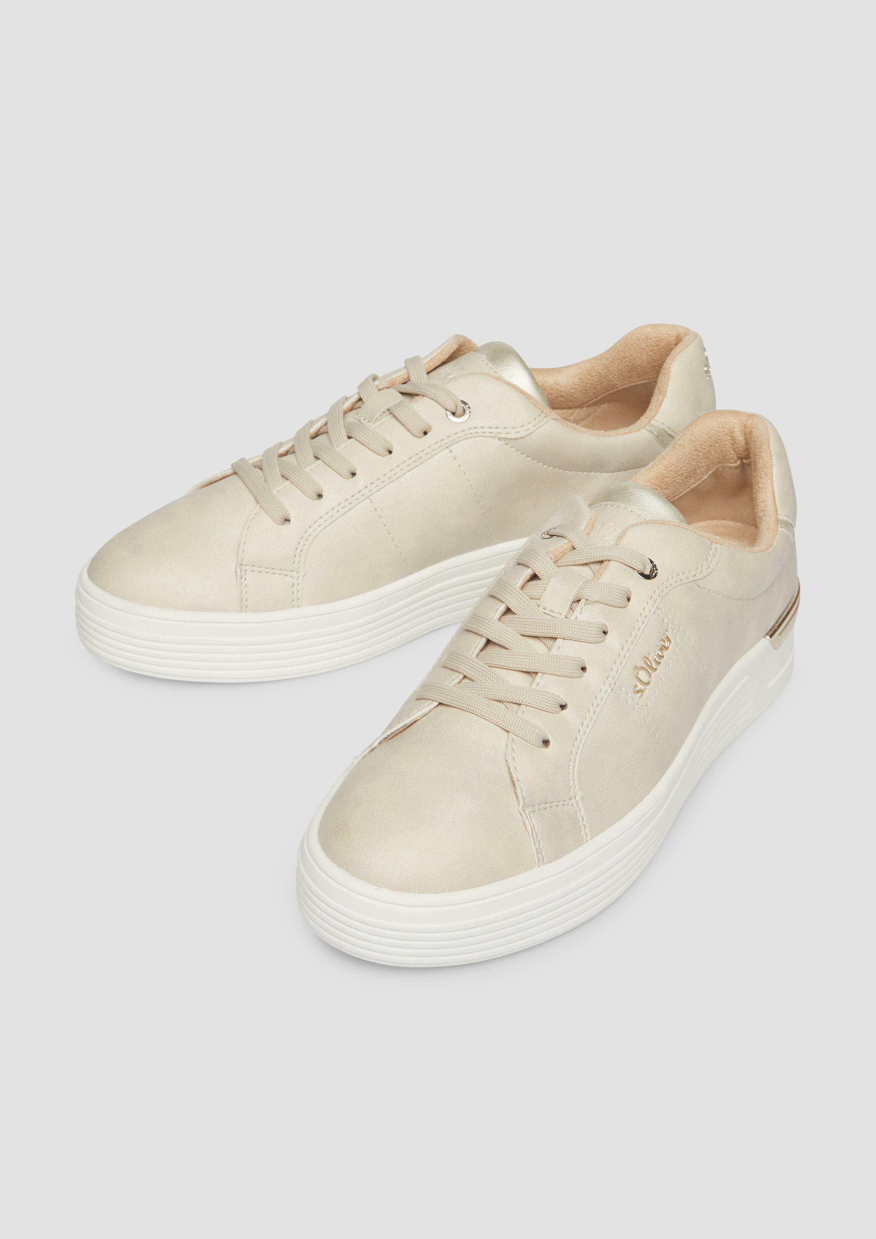 Schnürer in 403, 107 & 913