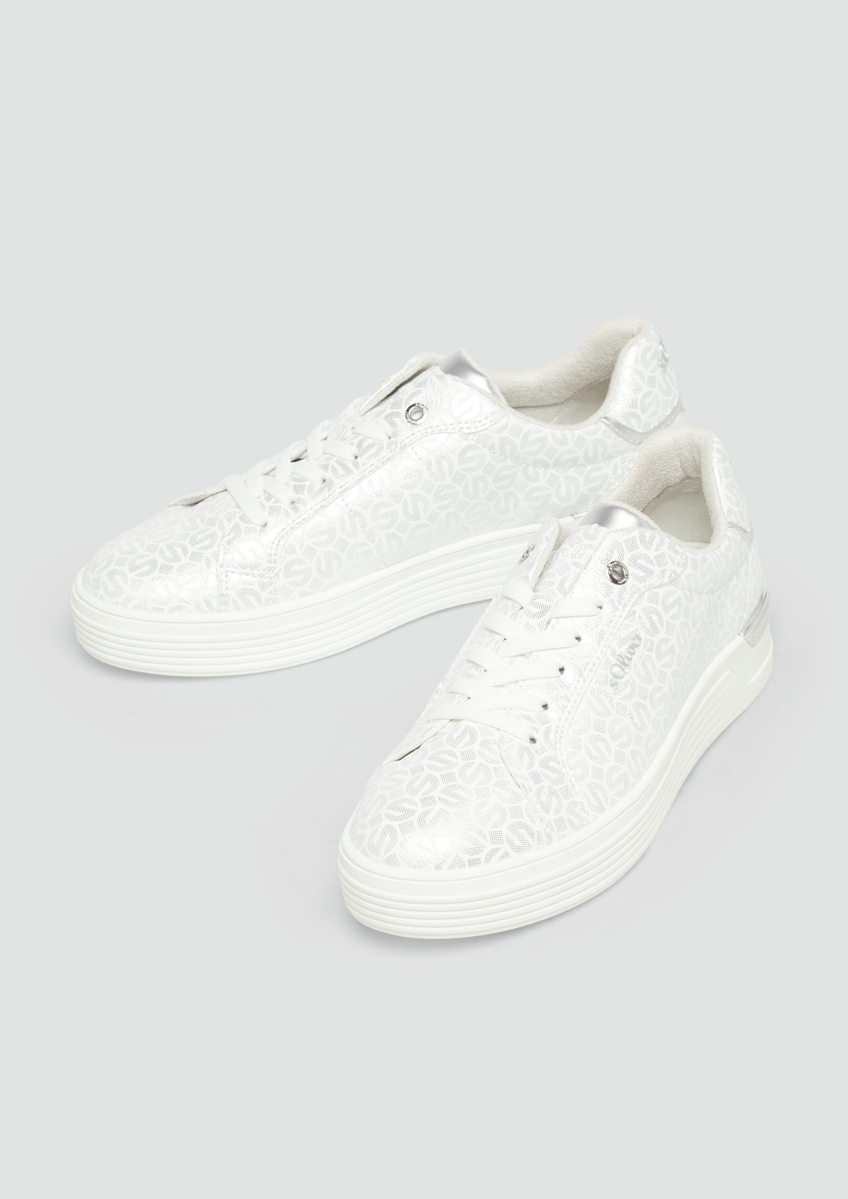 Schnürer in 913, 107 & 403