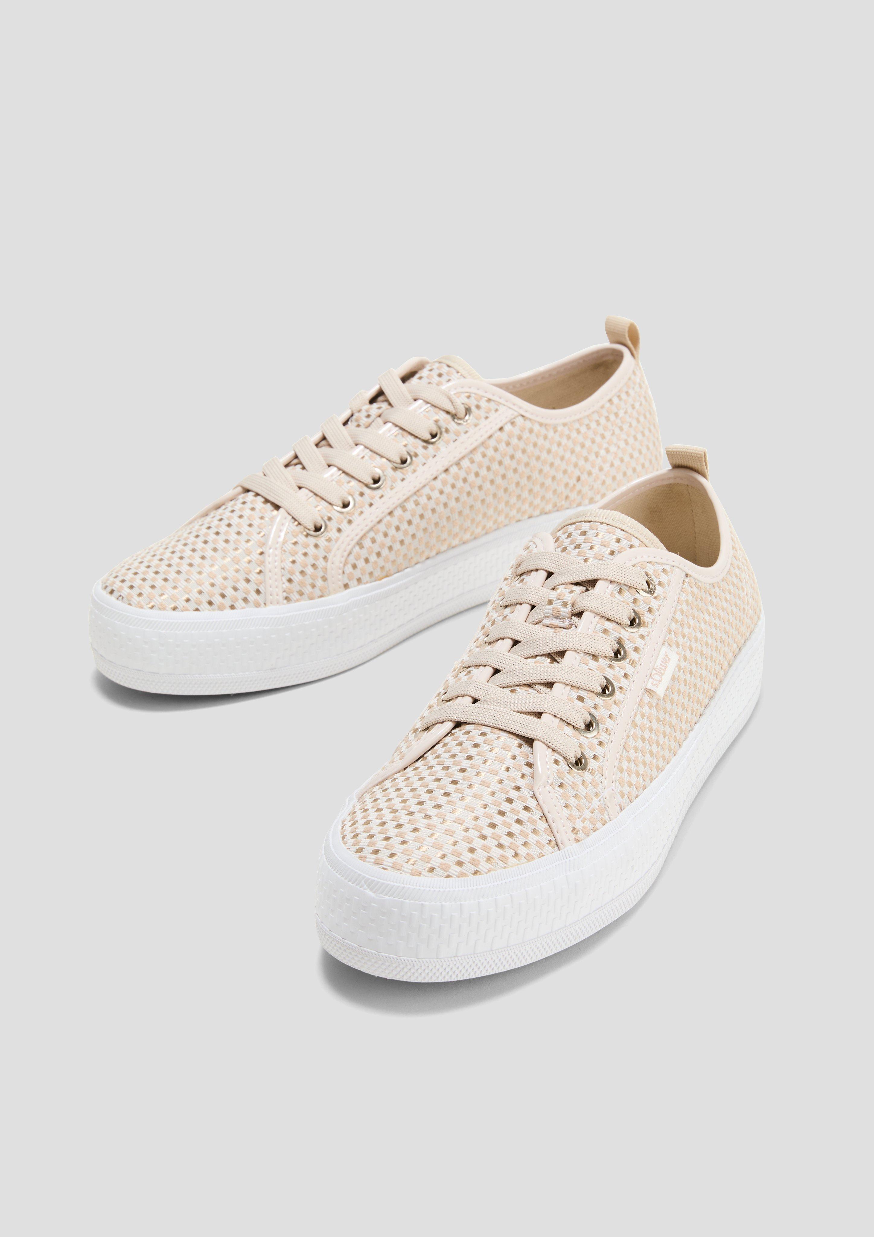 Souliers à lacets in 419 & 400