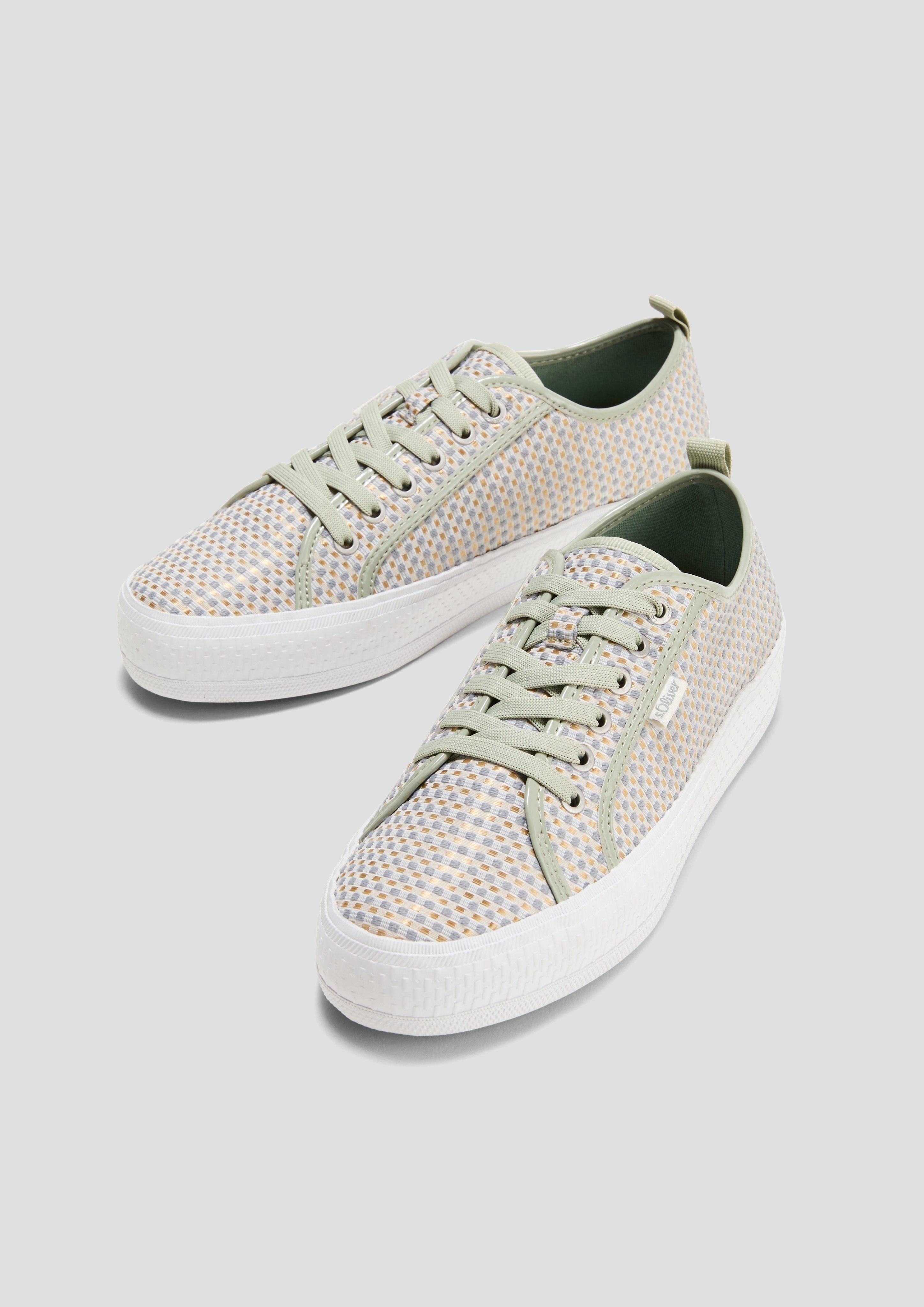 Souliers à lacets in 709 & 400