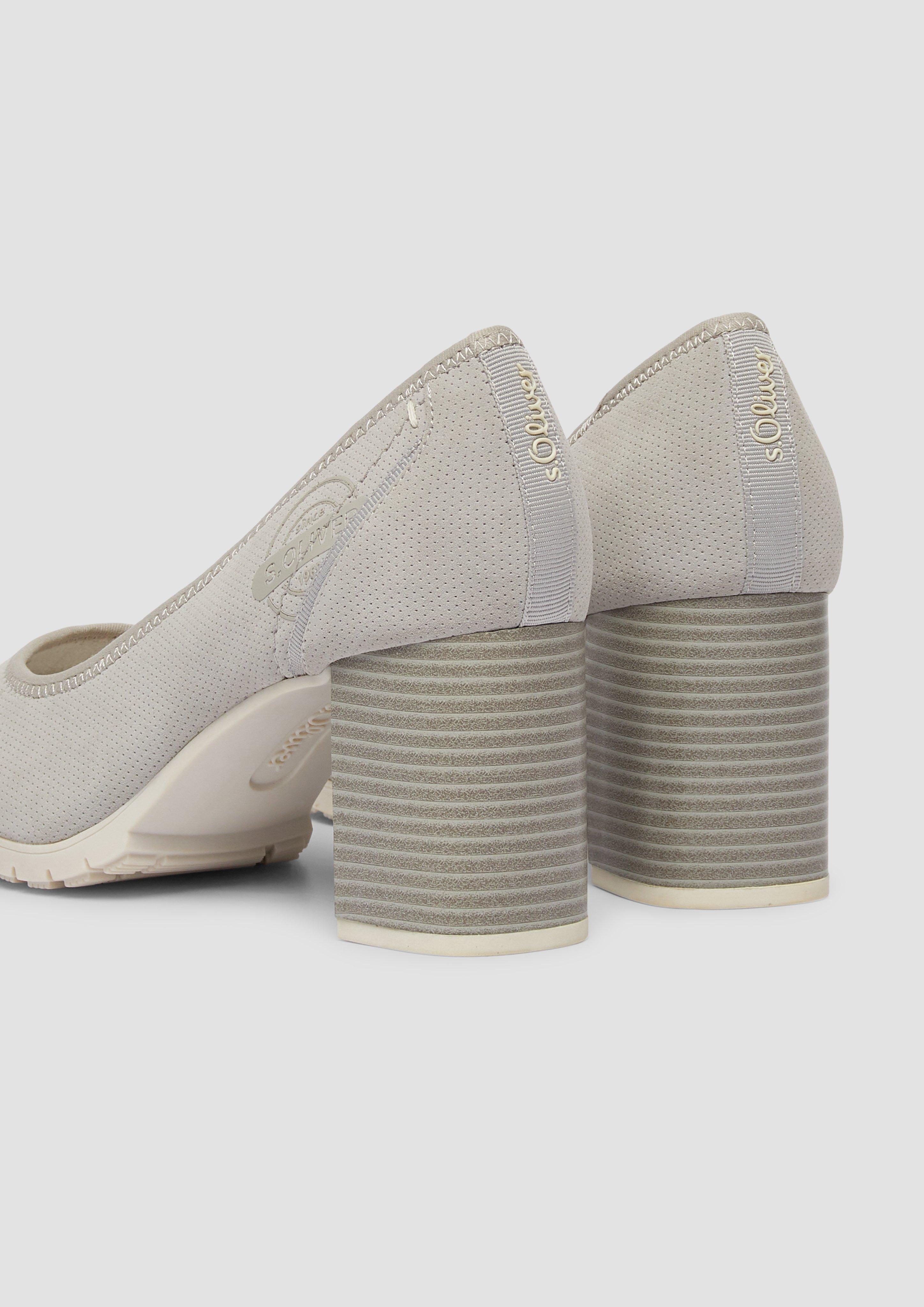 Lodičky in 210 & 001