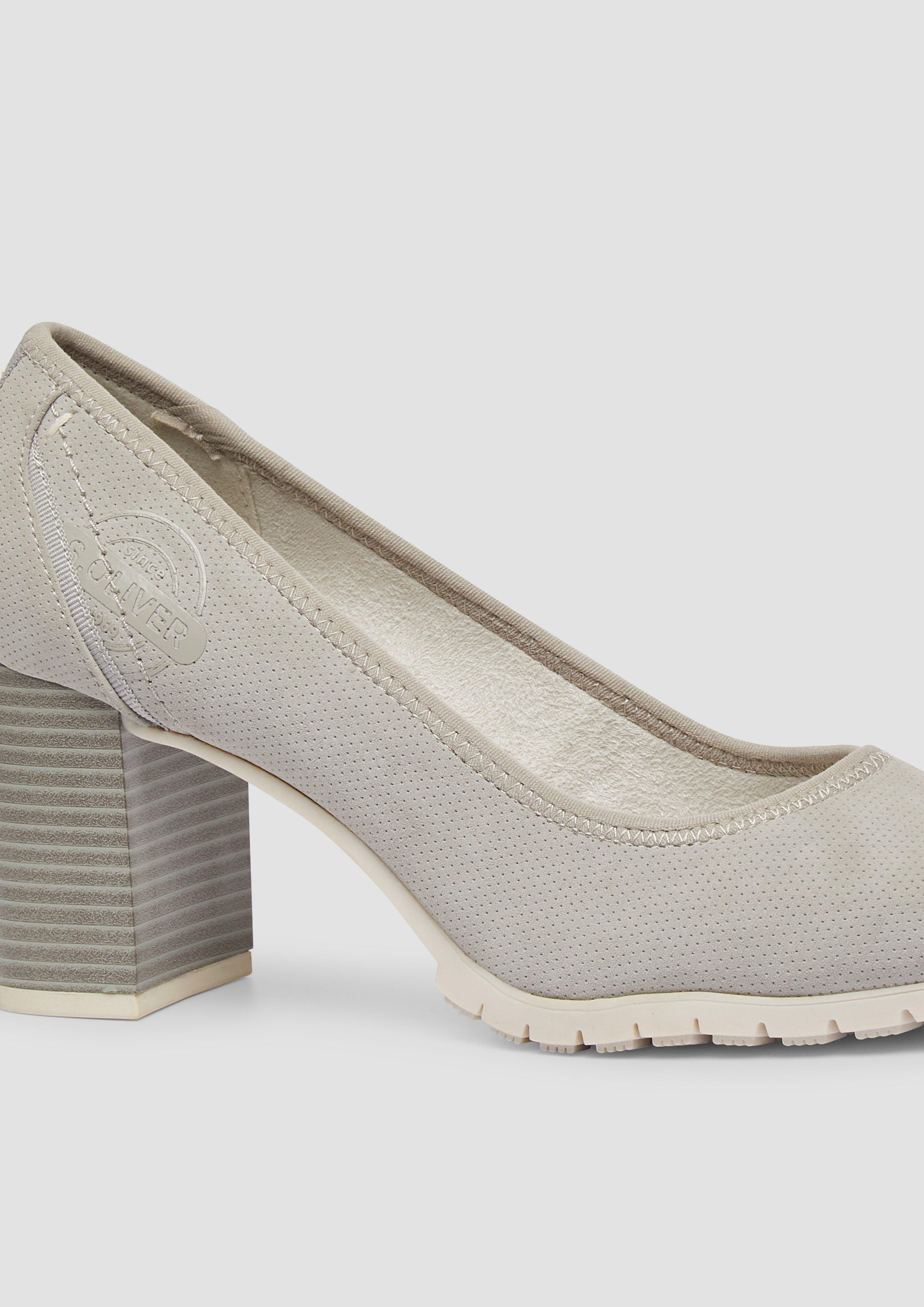 Lodičky in 210 & 001