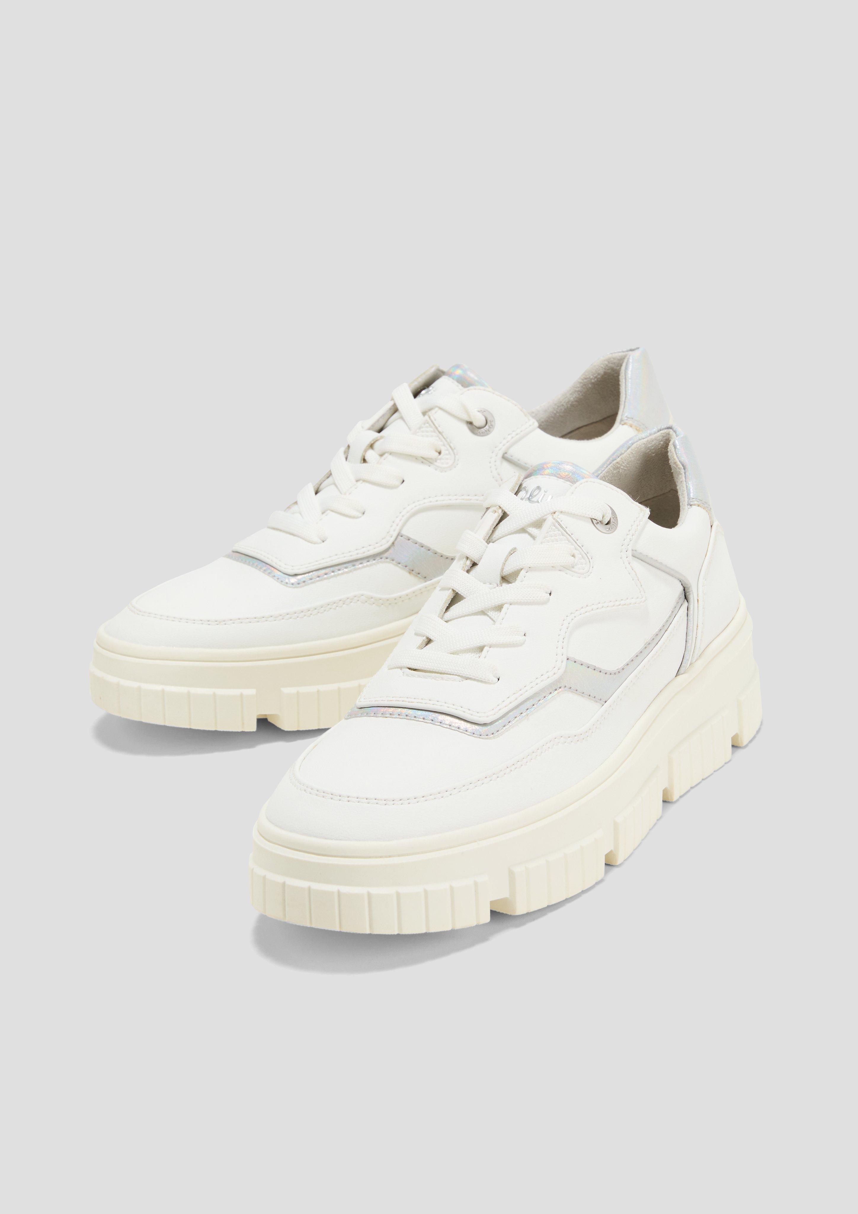 Souliers à lacets in 100