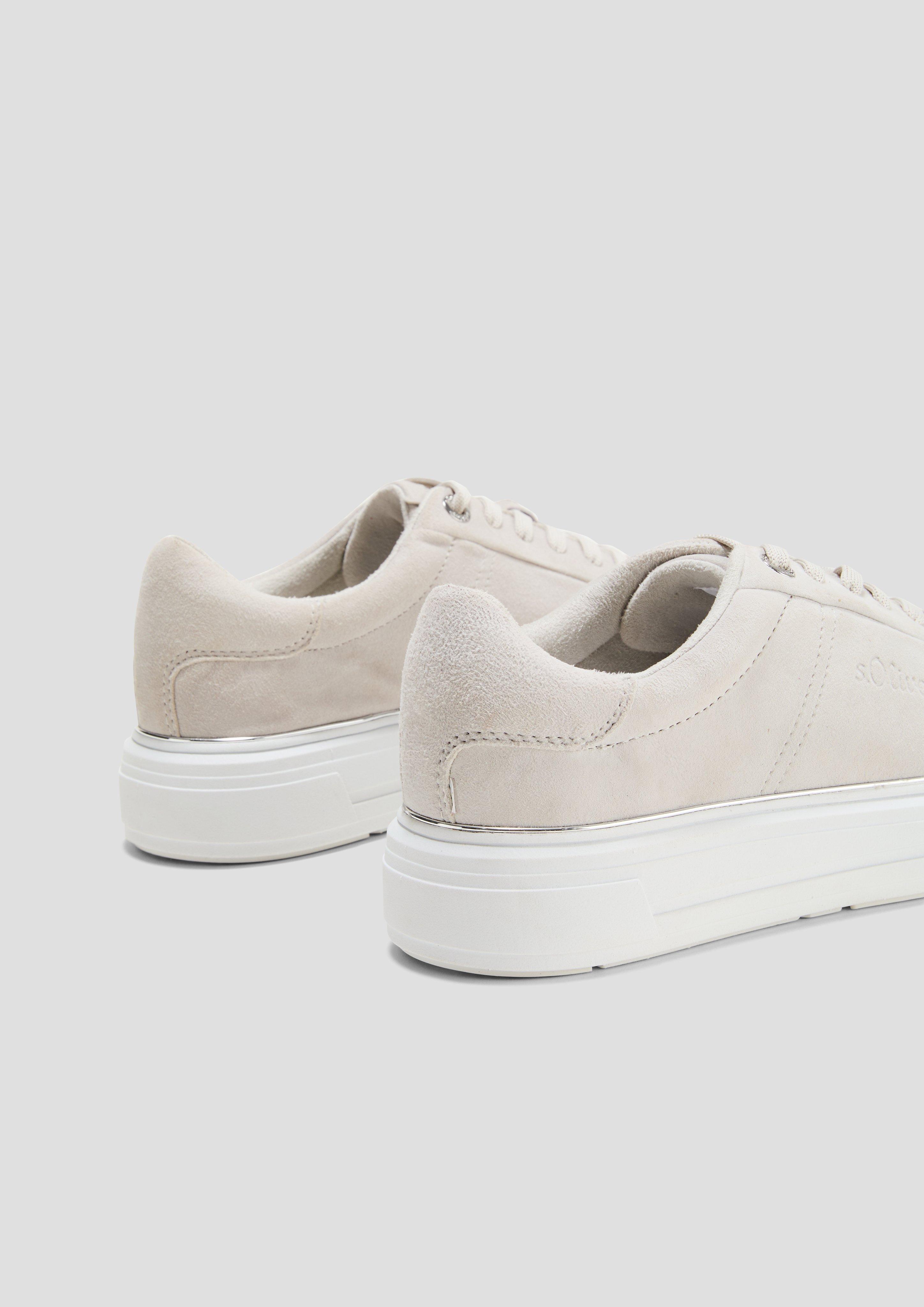 Schnürer in 210 & 532