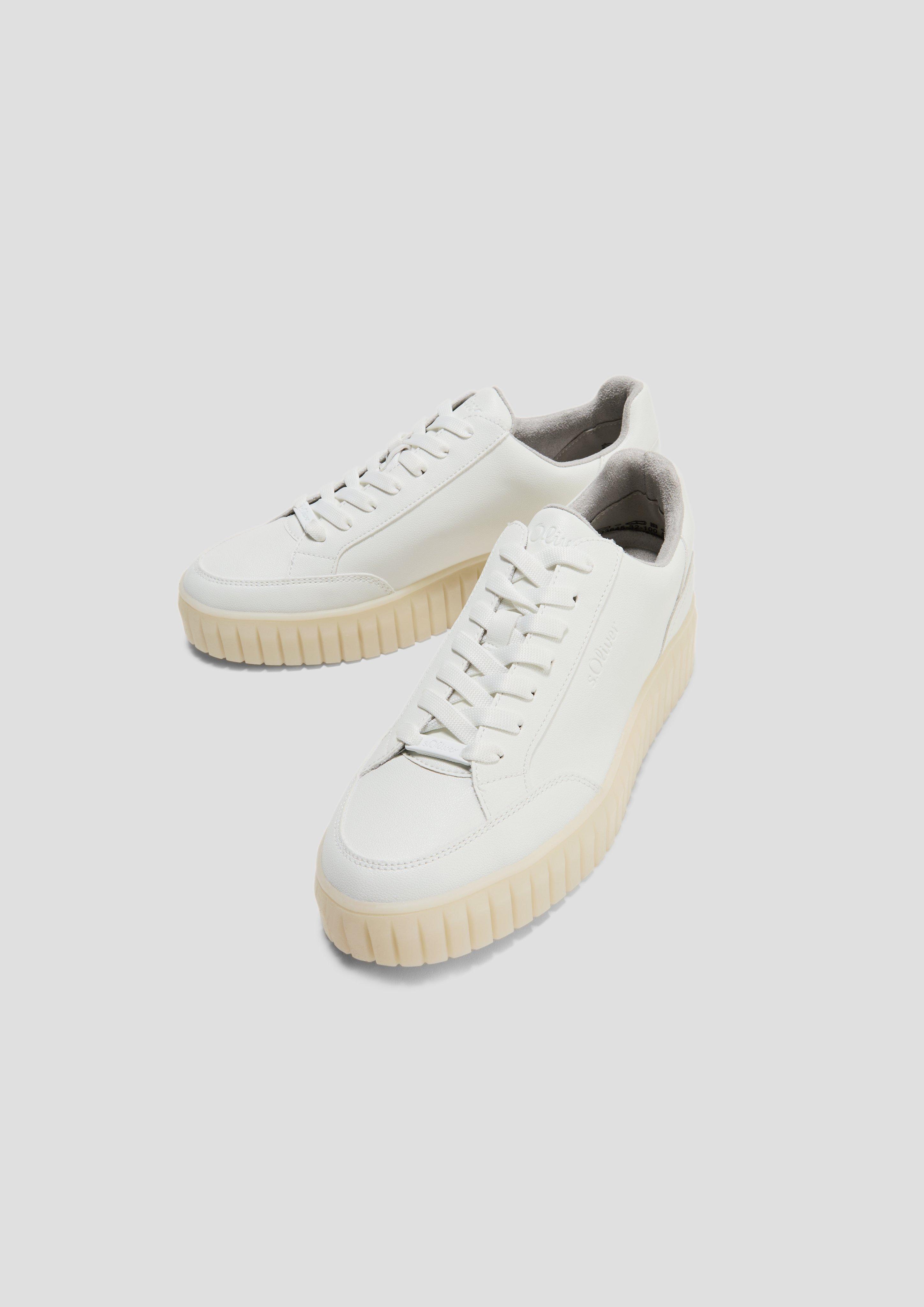 Cipele na vezanje in 100, 250 & 564