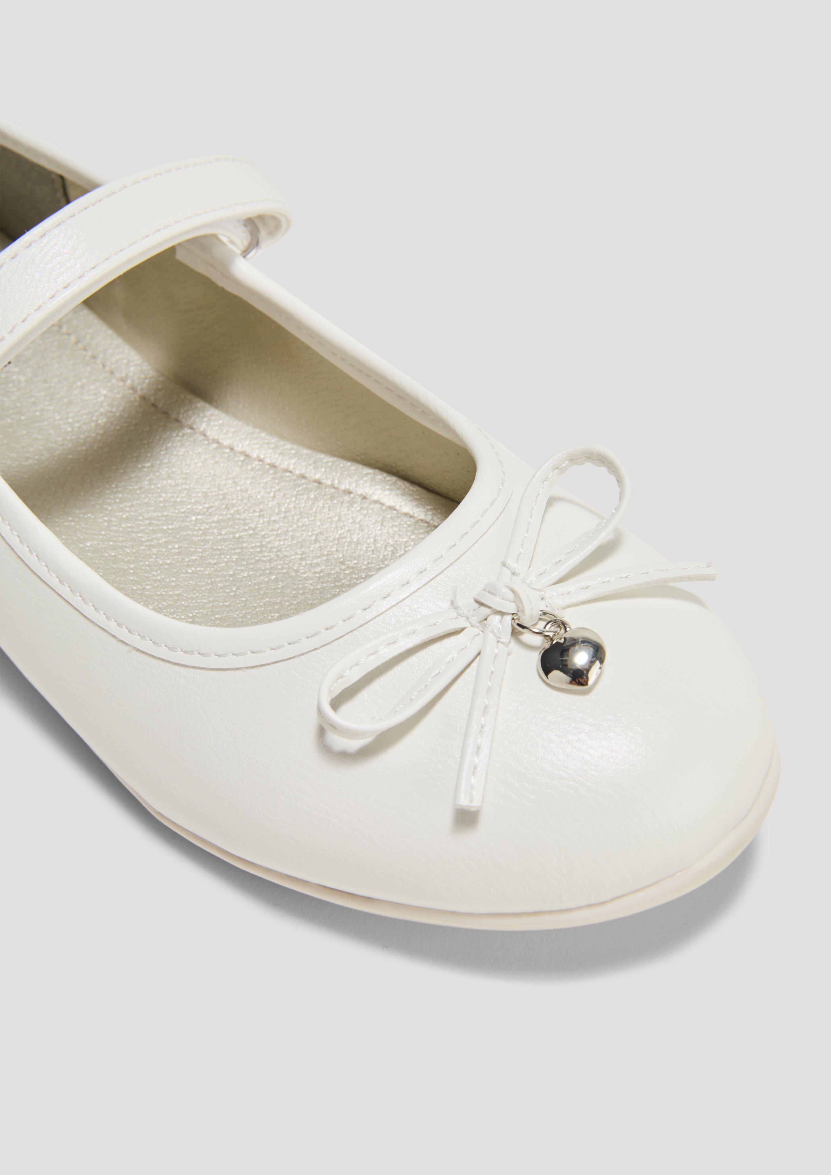 Ballerinas in 100 & 001