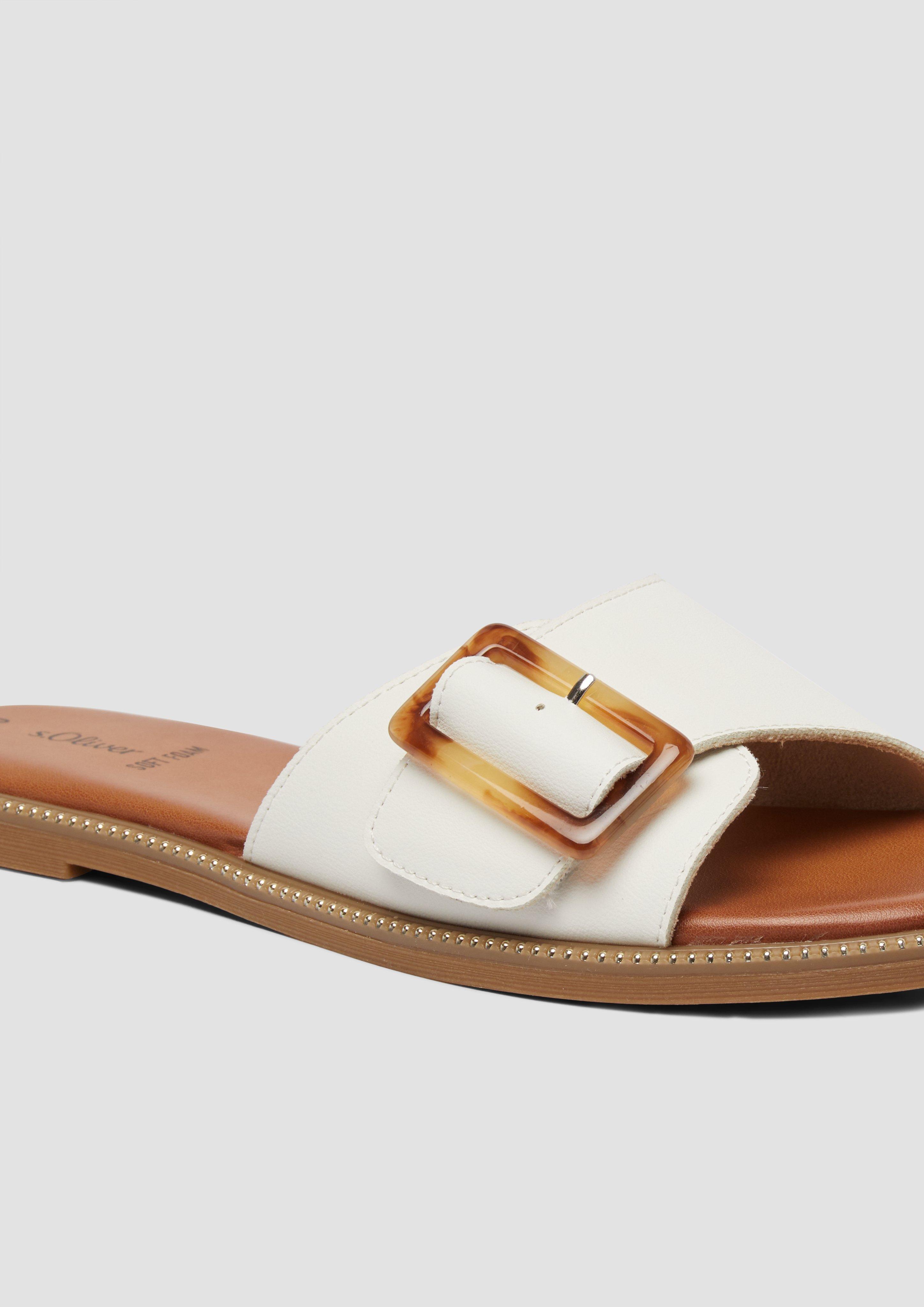 Pantoletten in 1A0, 001, 100, 907, 0A1 & 497