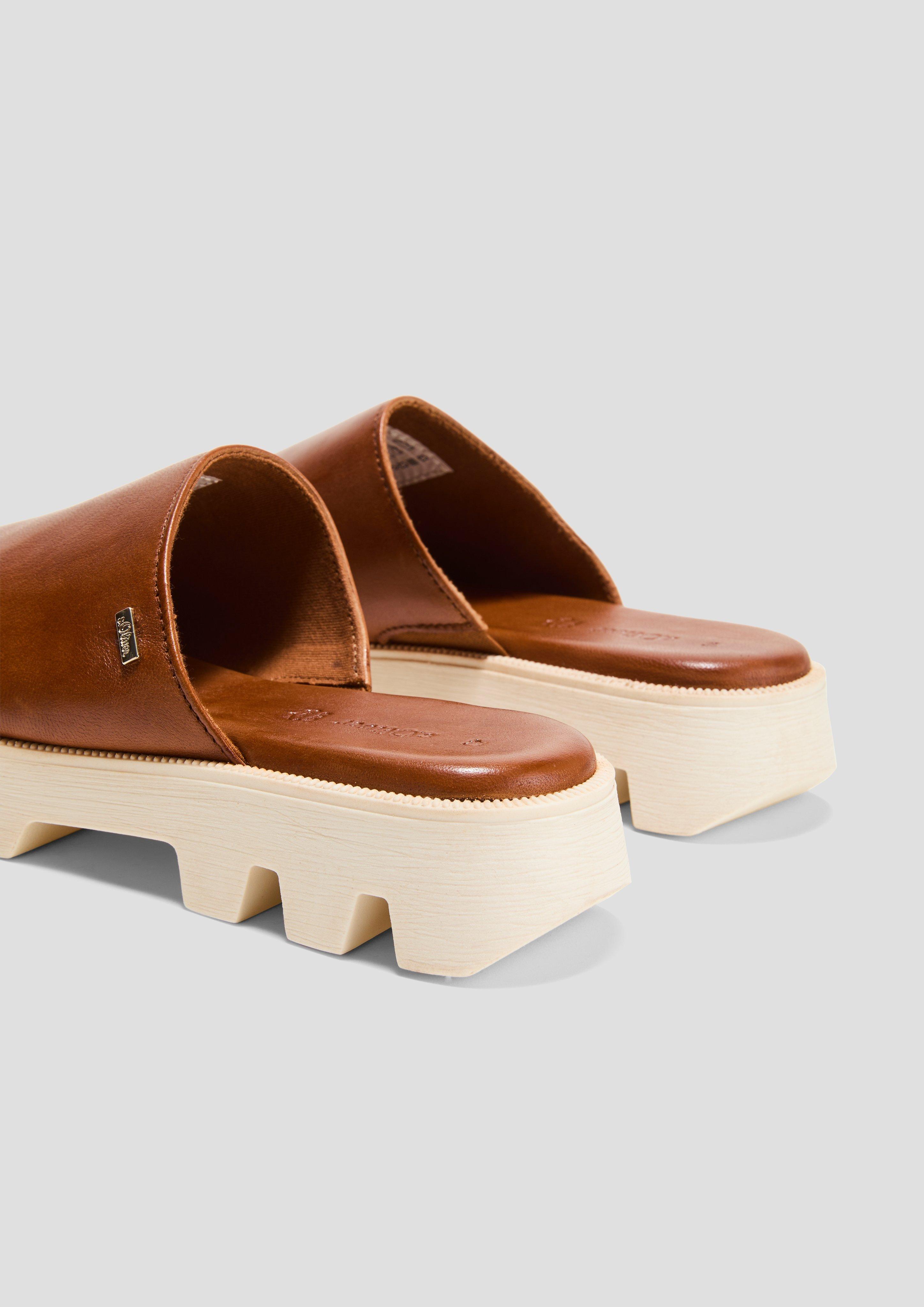 Šľapky in 305 & 001