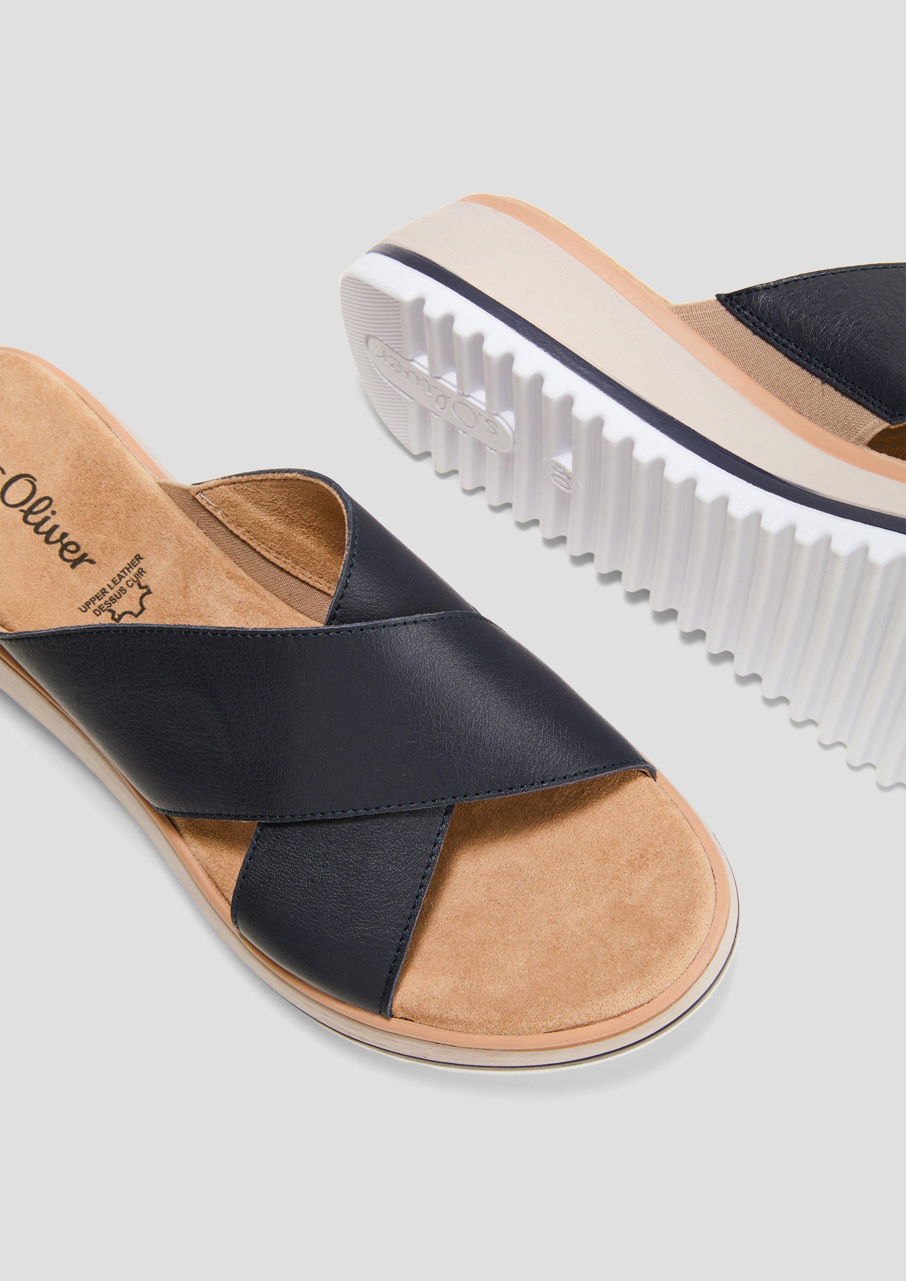 s.Oliver Ledersandaletten mit Plateau