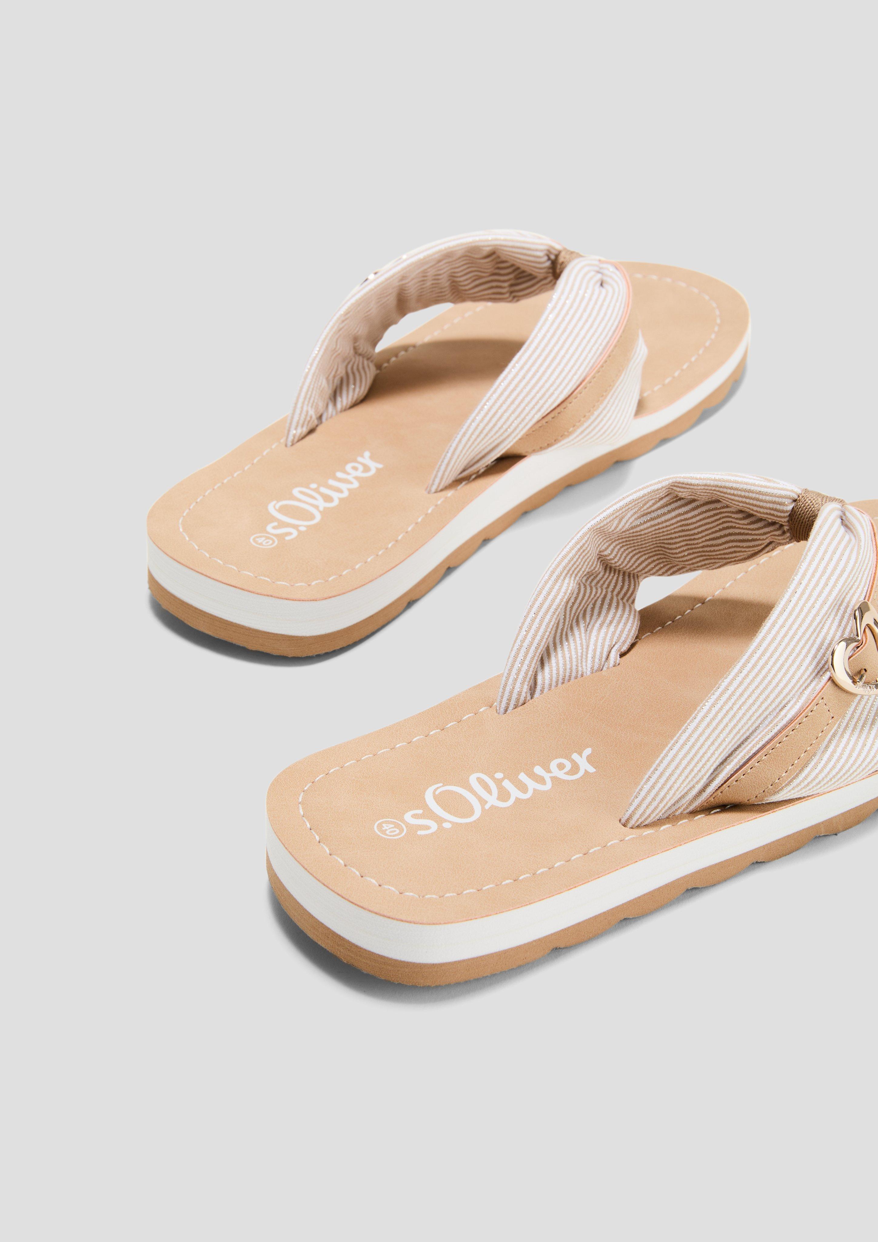 Šľapky in 409, 802, 839 & 907