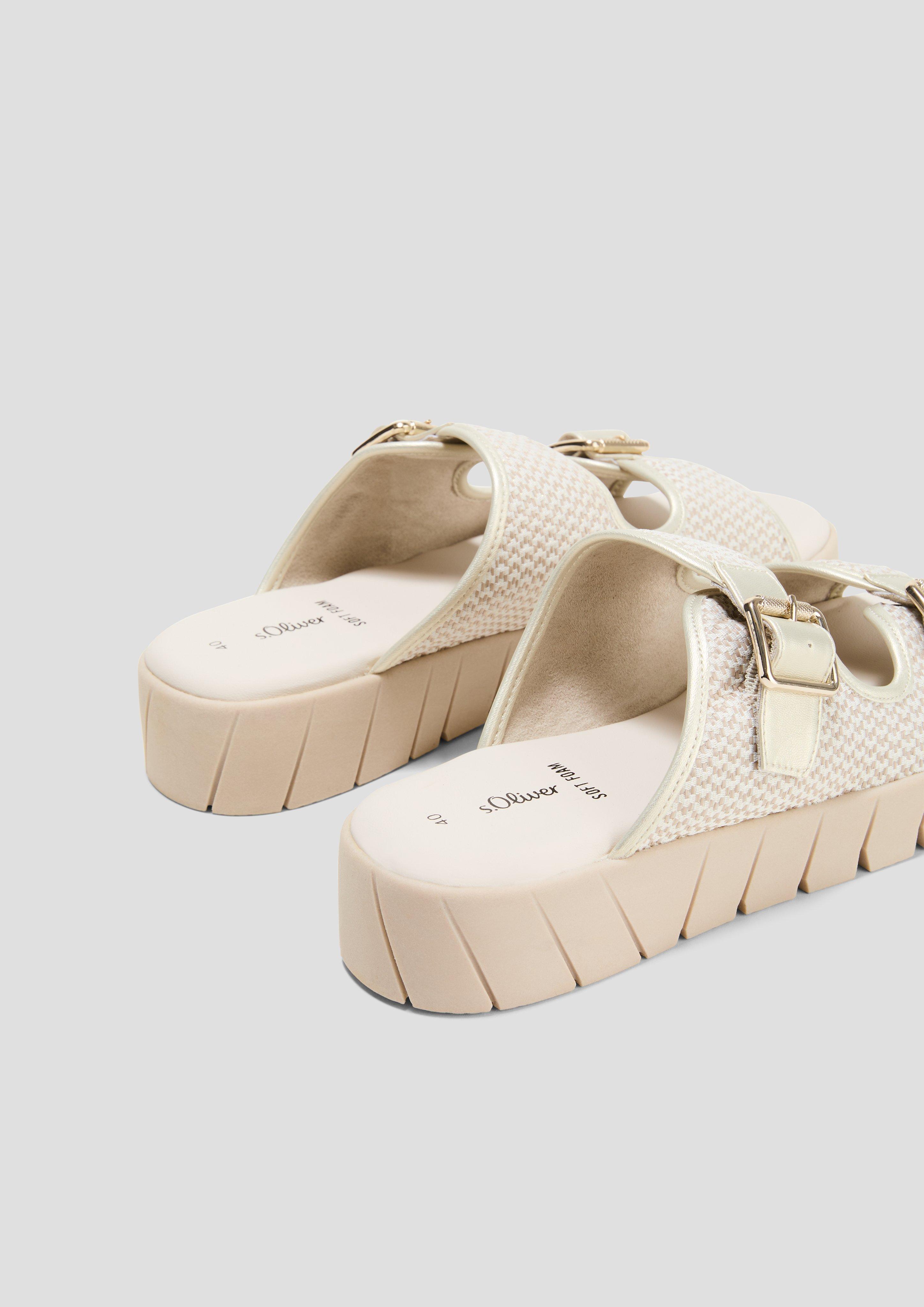 Pantoletten in 410 & 098