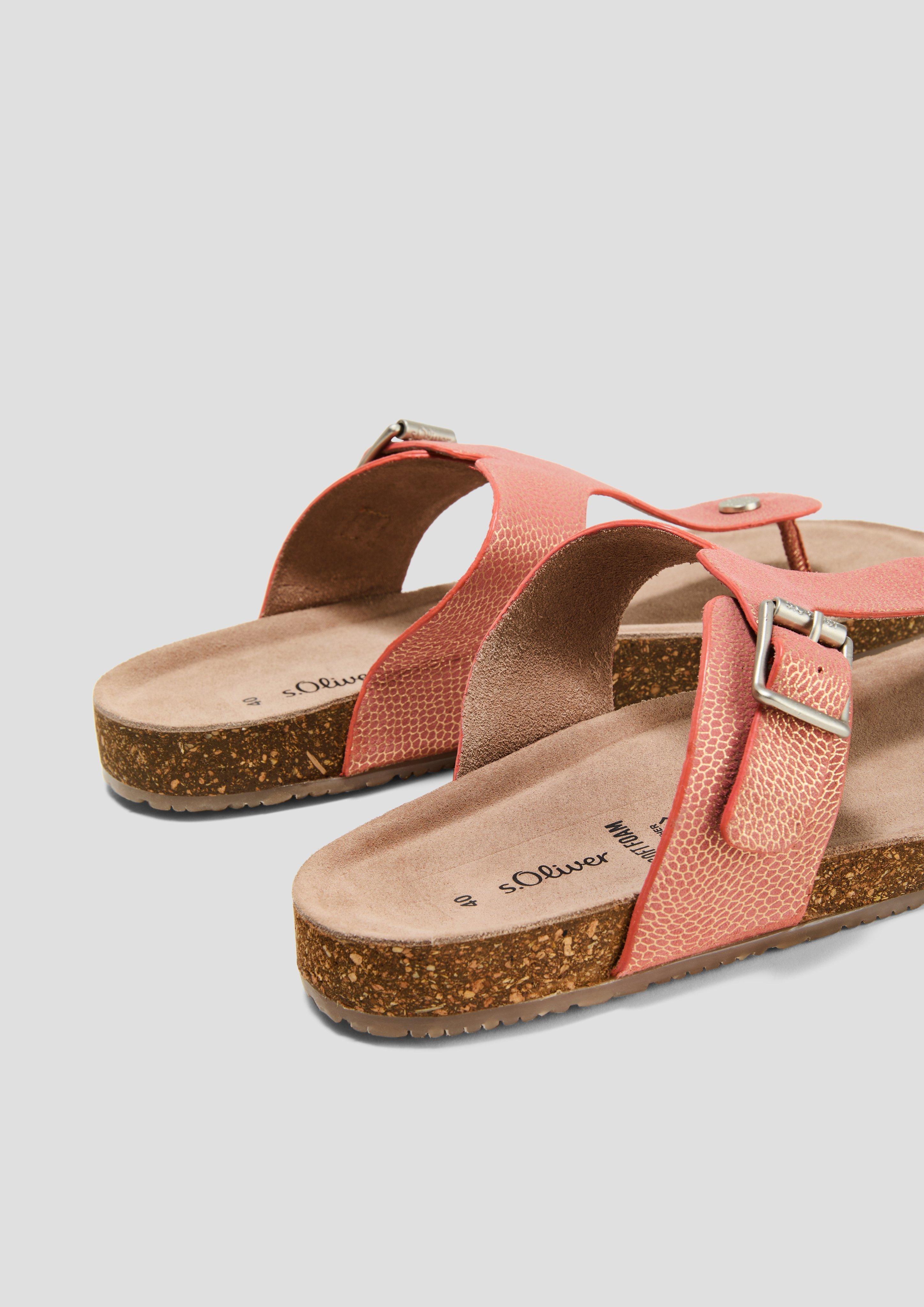 Pantoletten in 567, 410 & 098