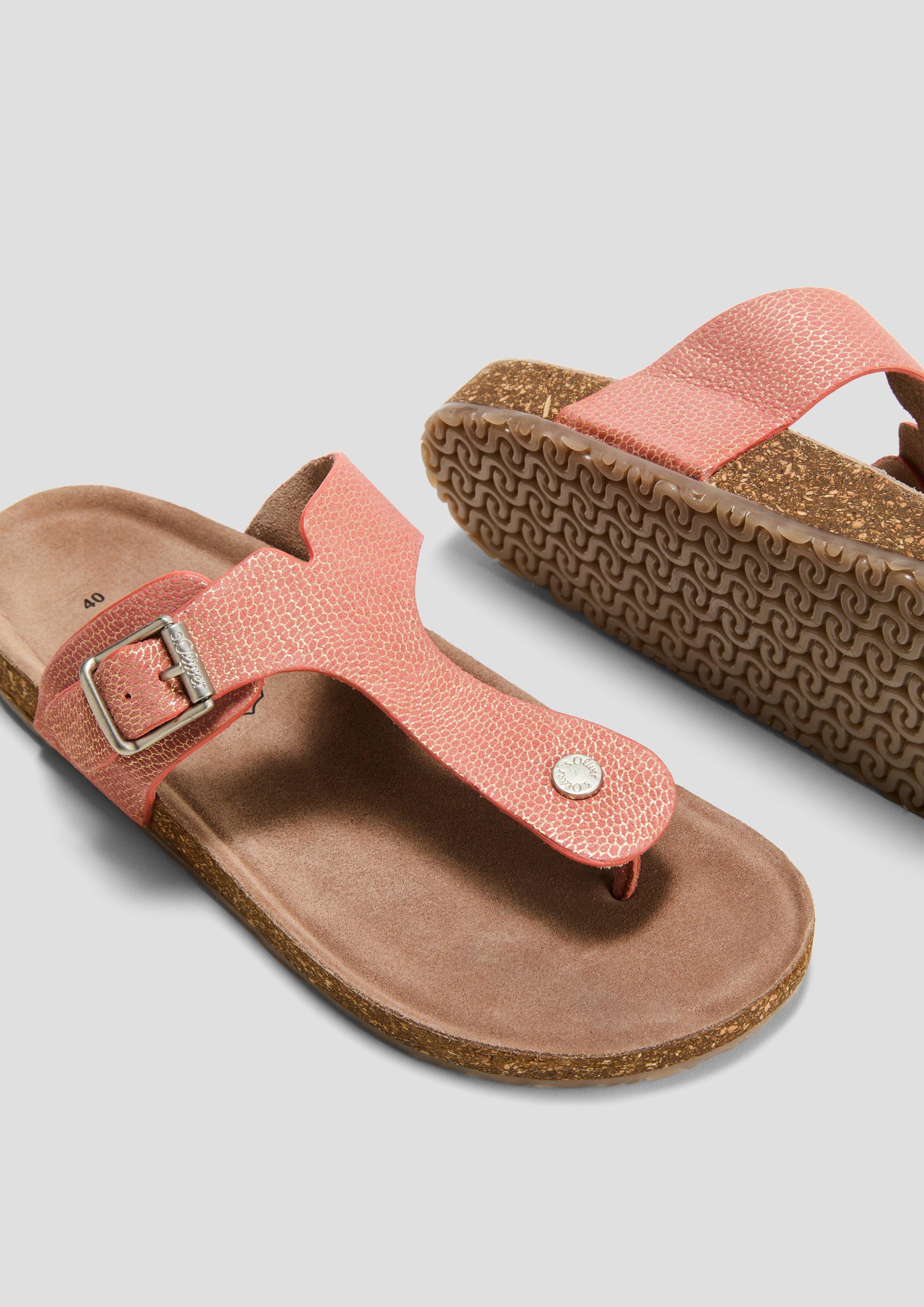 s.Oliver Pantoletten aus Rindsleder mit Dornschließe