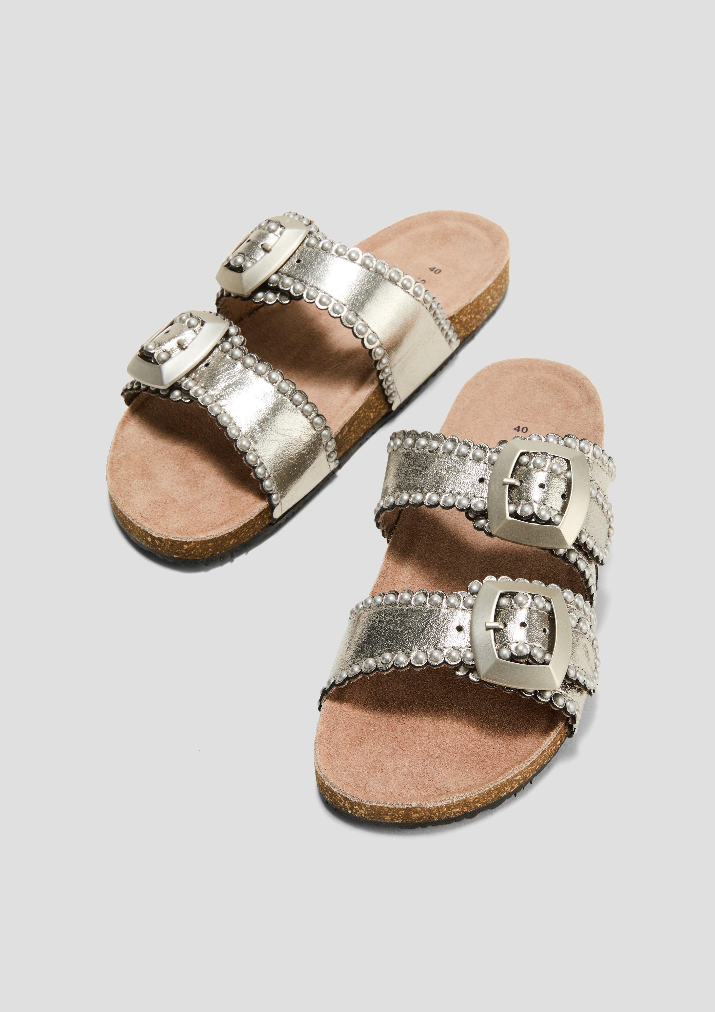 Šľapky in 915 & 984