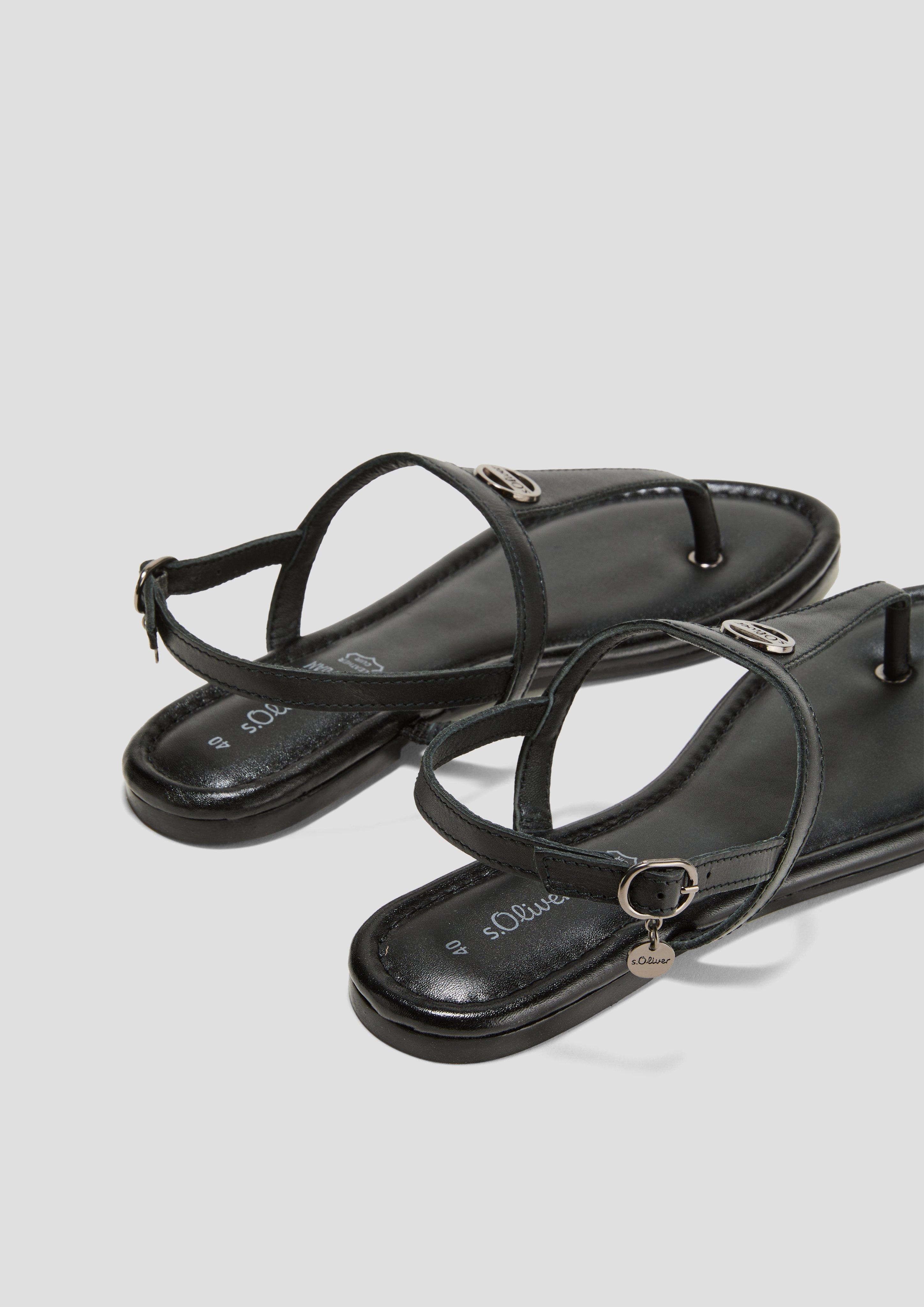 Sandalen in 001, 305, 932 & 446