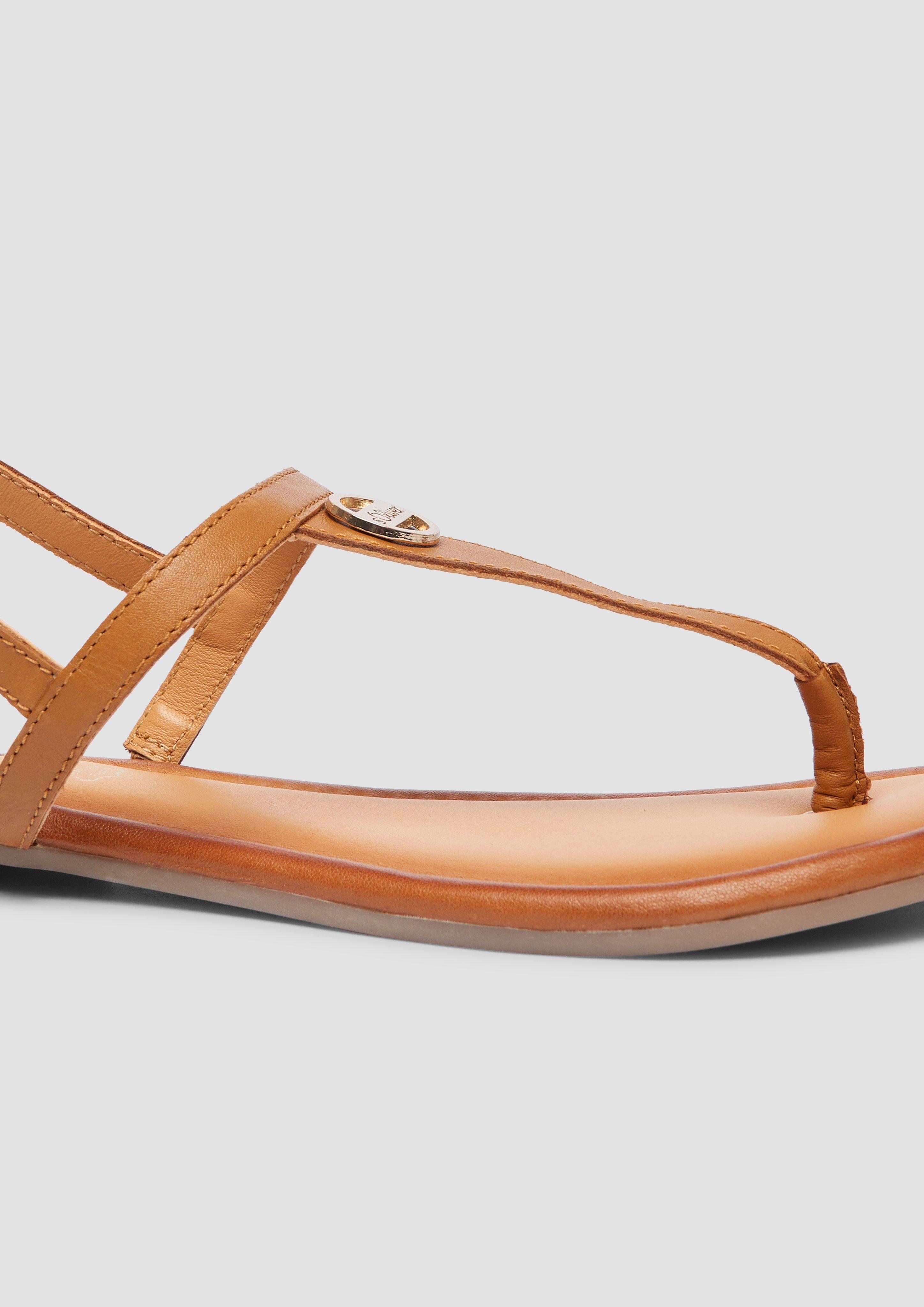 Sandalen in 305, 001, 932 & 446