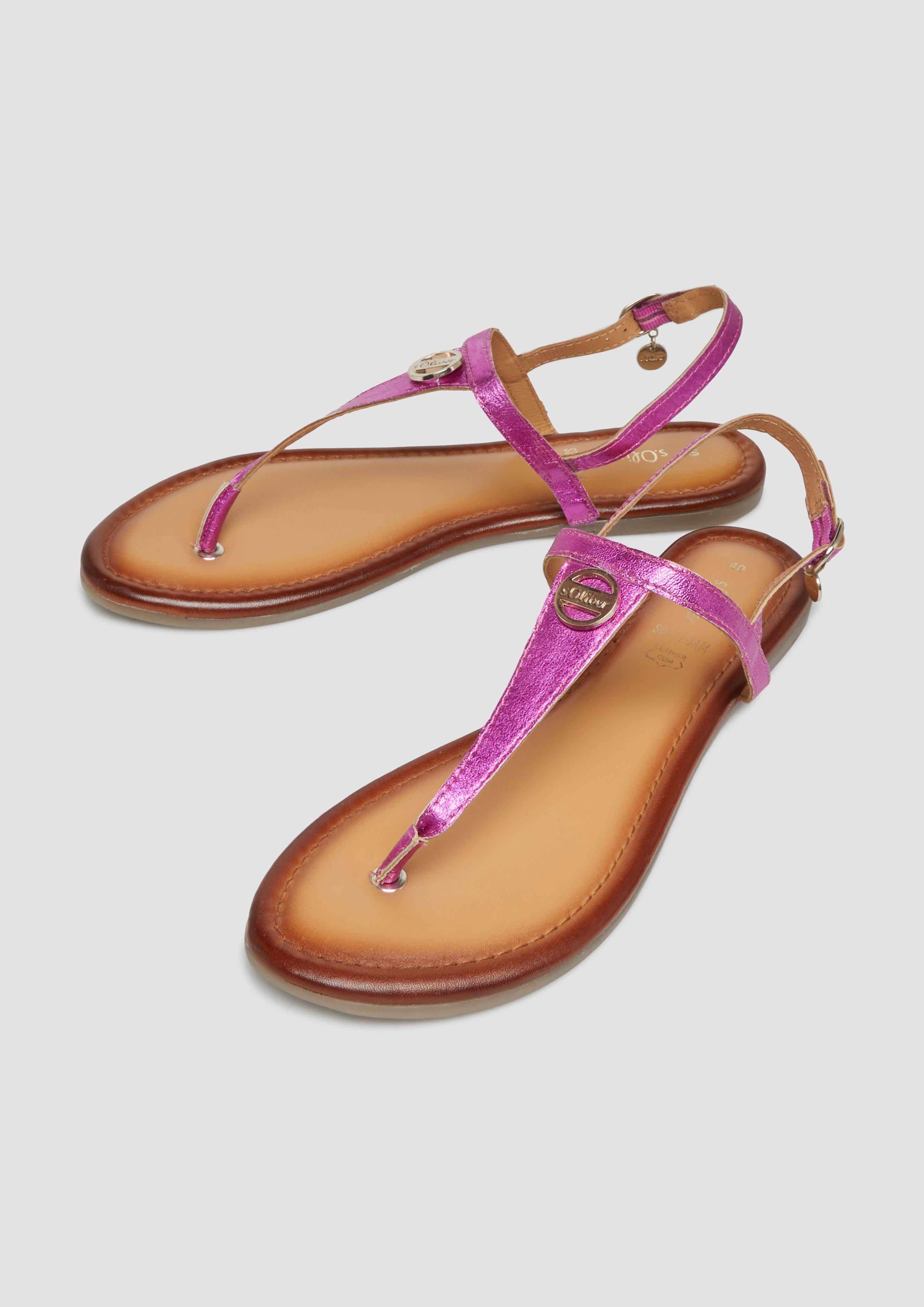 Sandalen in 536, 001, 305, 932 & 446