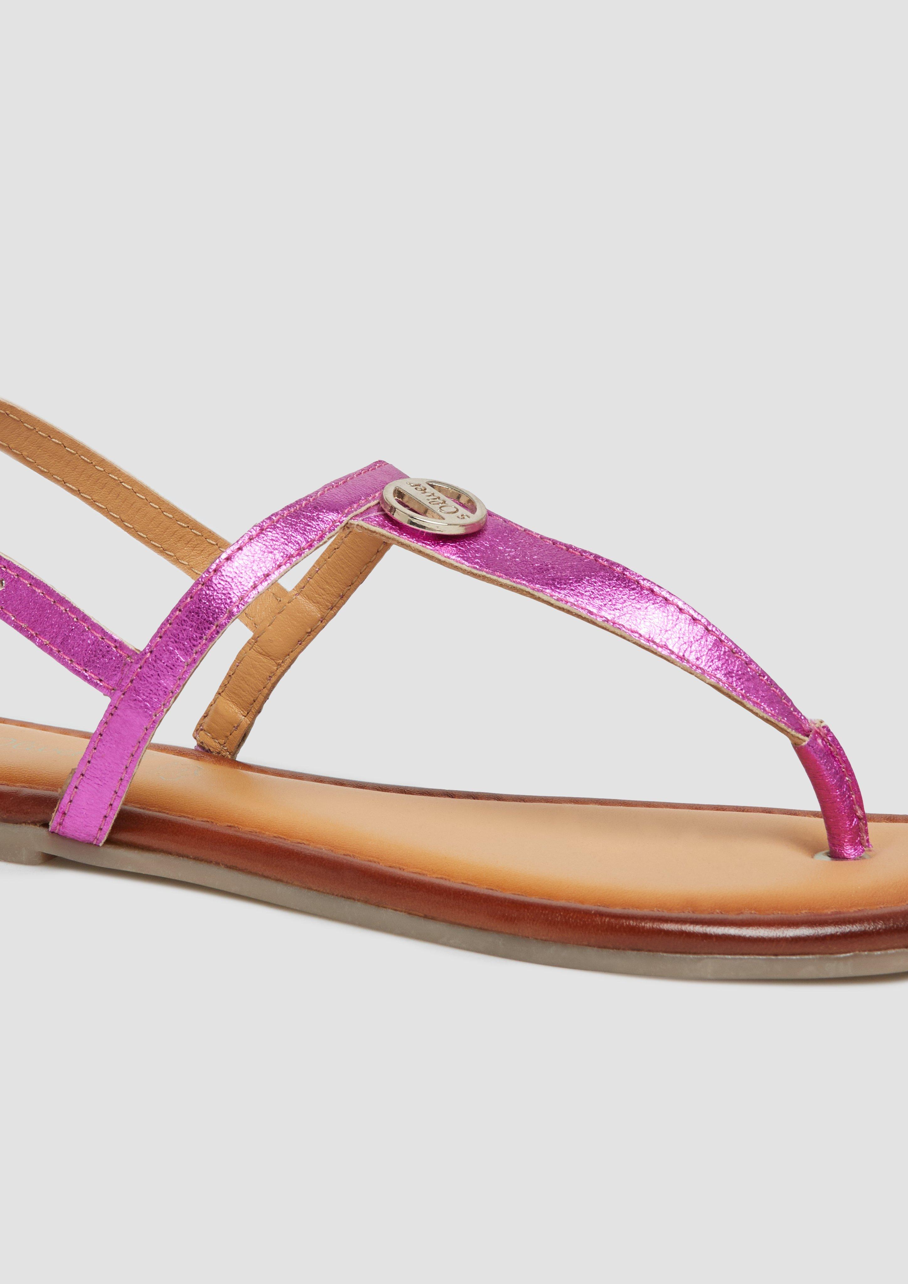 Sandalen in 536, 001, 305, 932 & 446