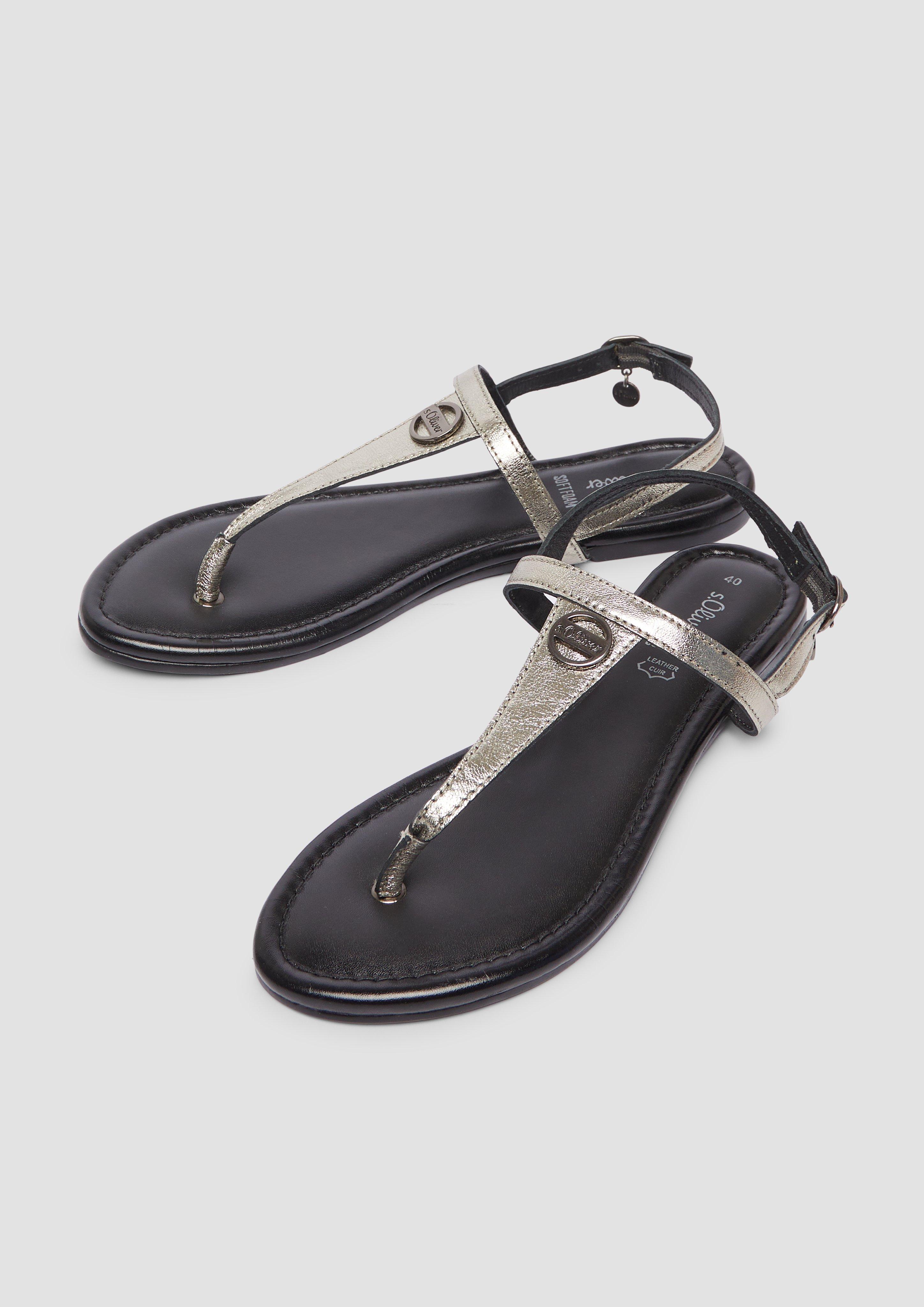Sandalen in 932, 001, 305 & 446
