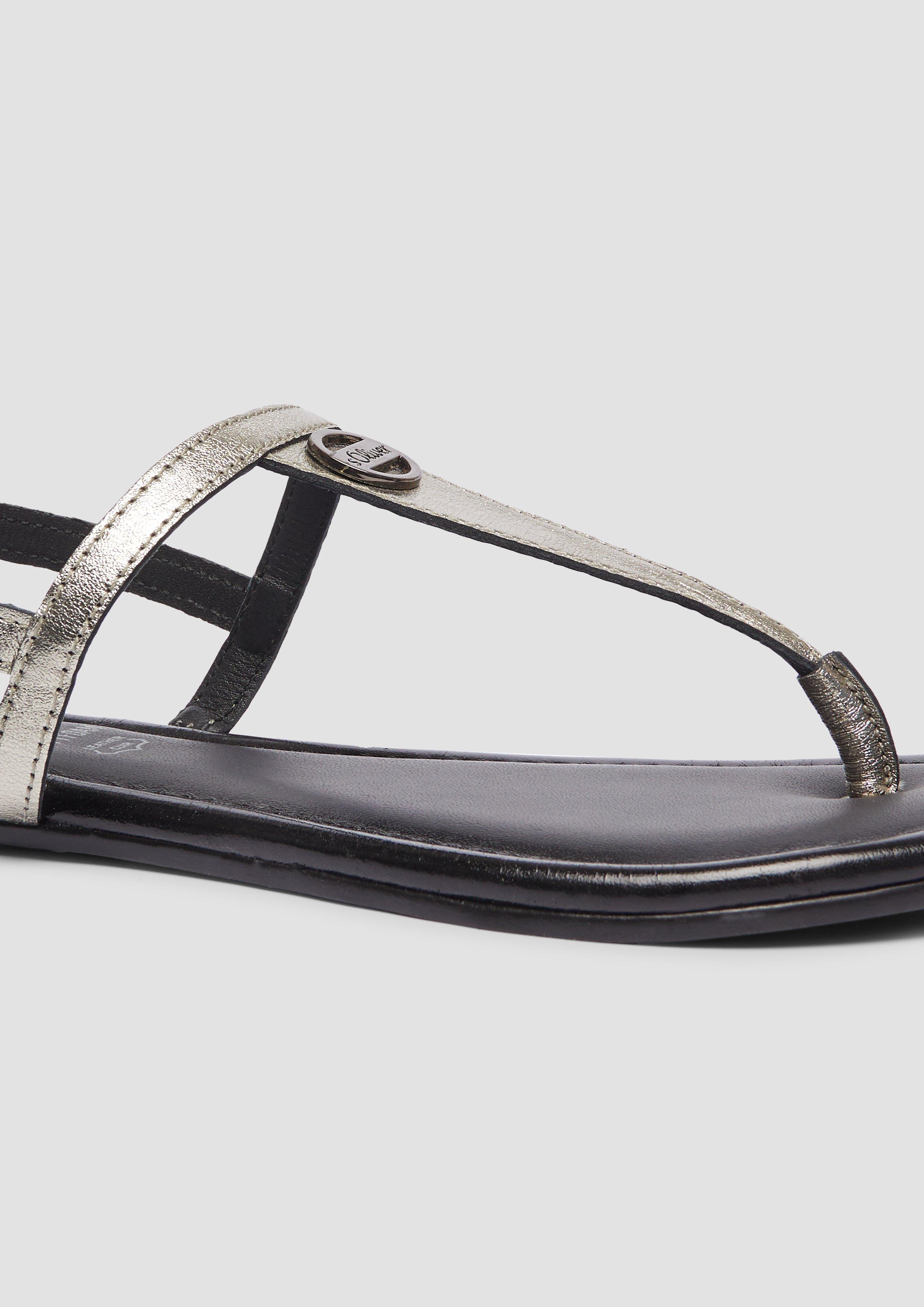 Sandalen in 932, 001, 305 & 446