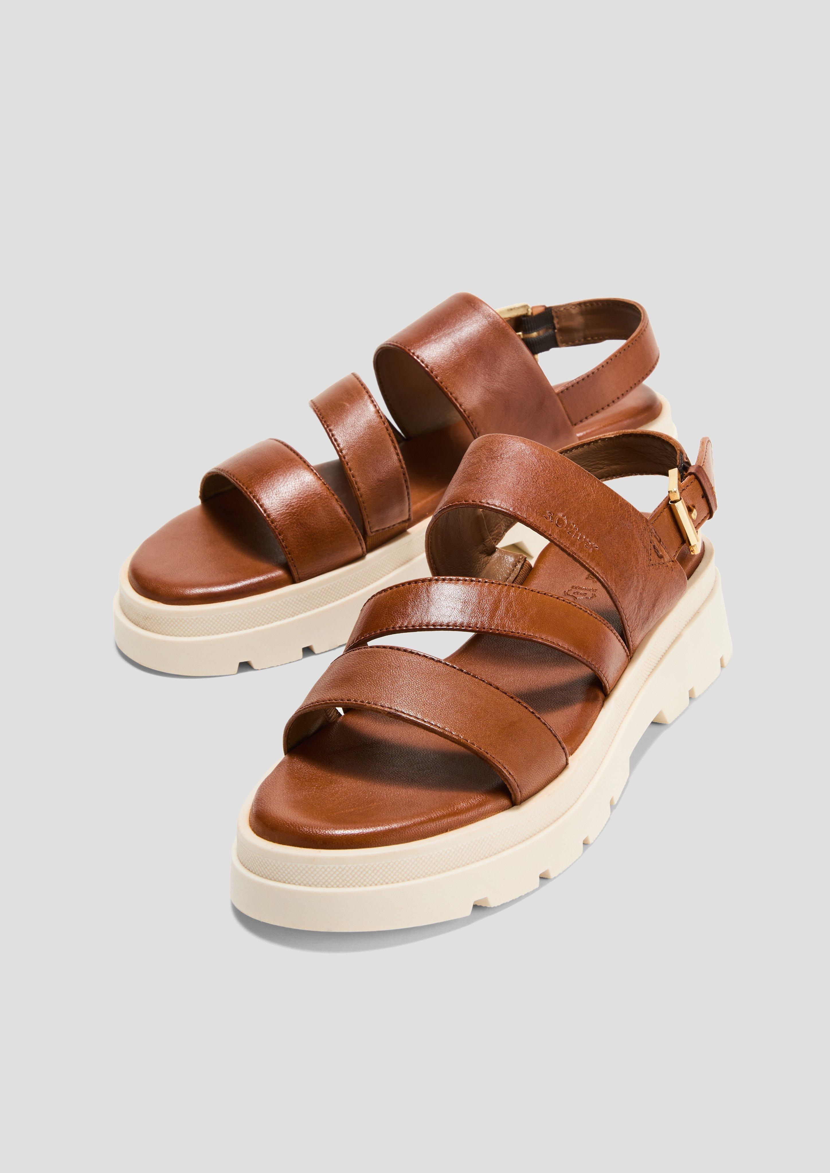 Sandalen in 305 & 001