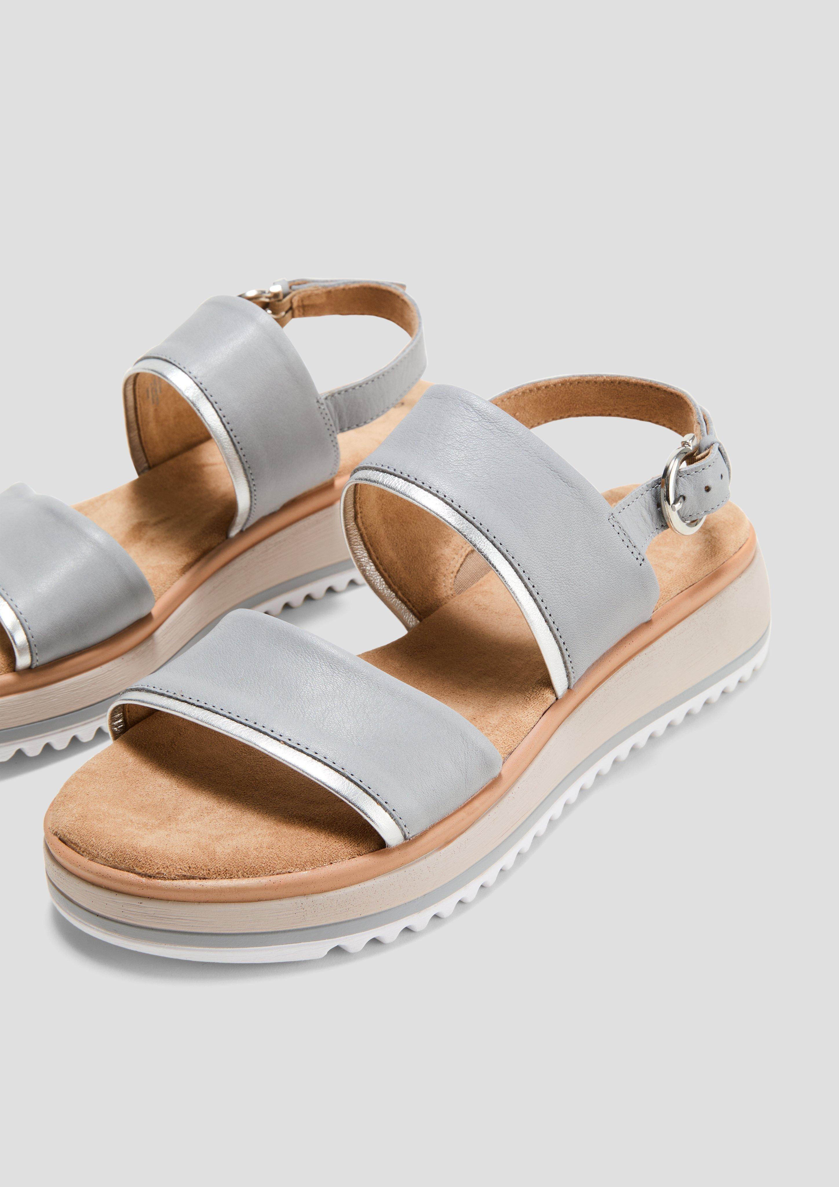 Sandali in 804, 100 &amp; 305