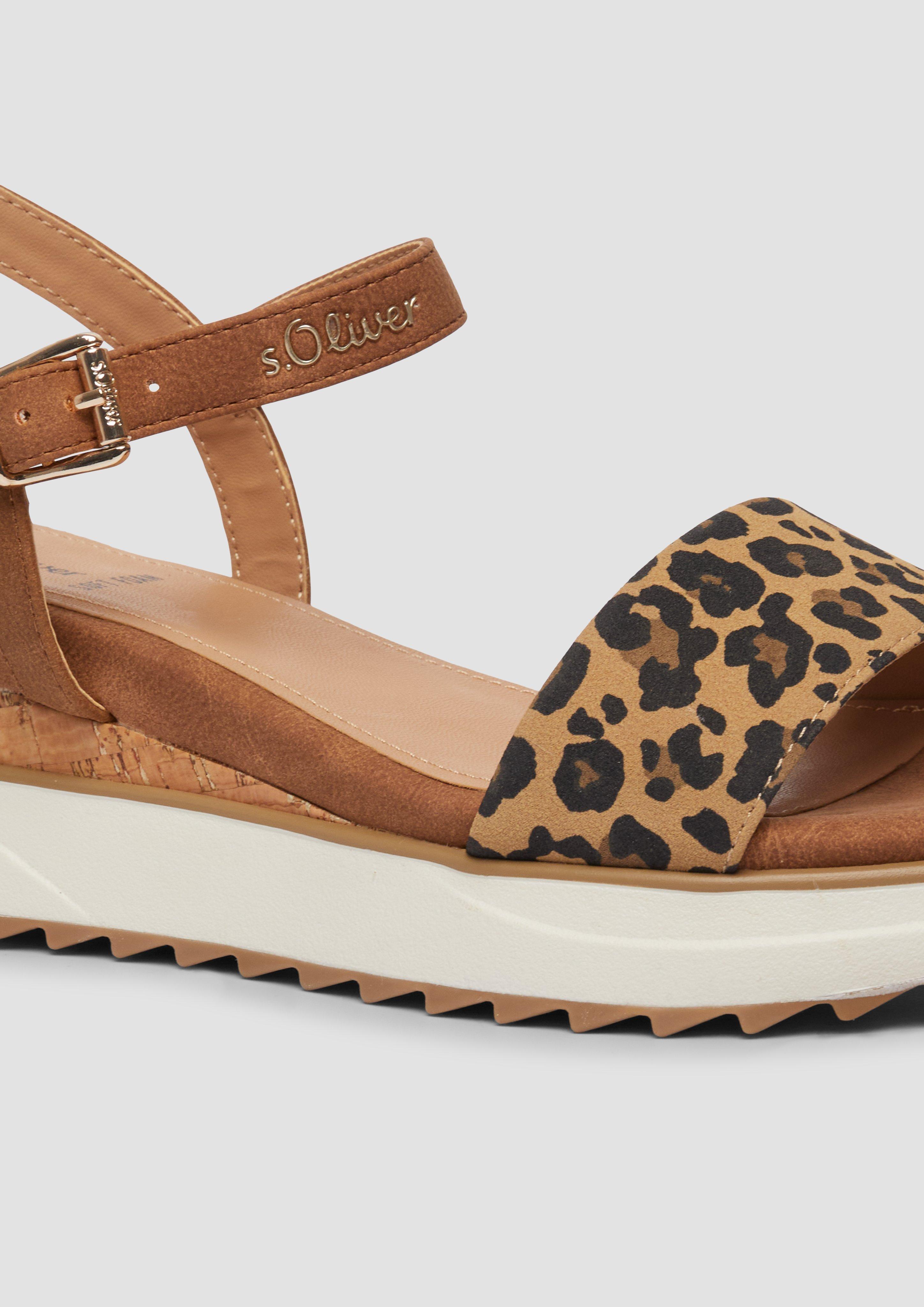 Sandalen in 908, 0A1 & 403