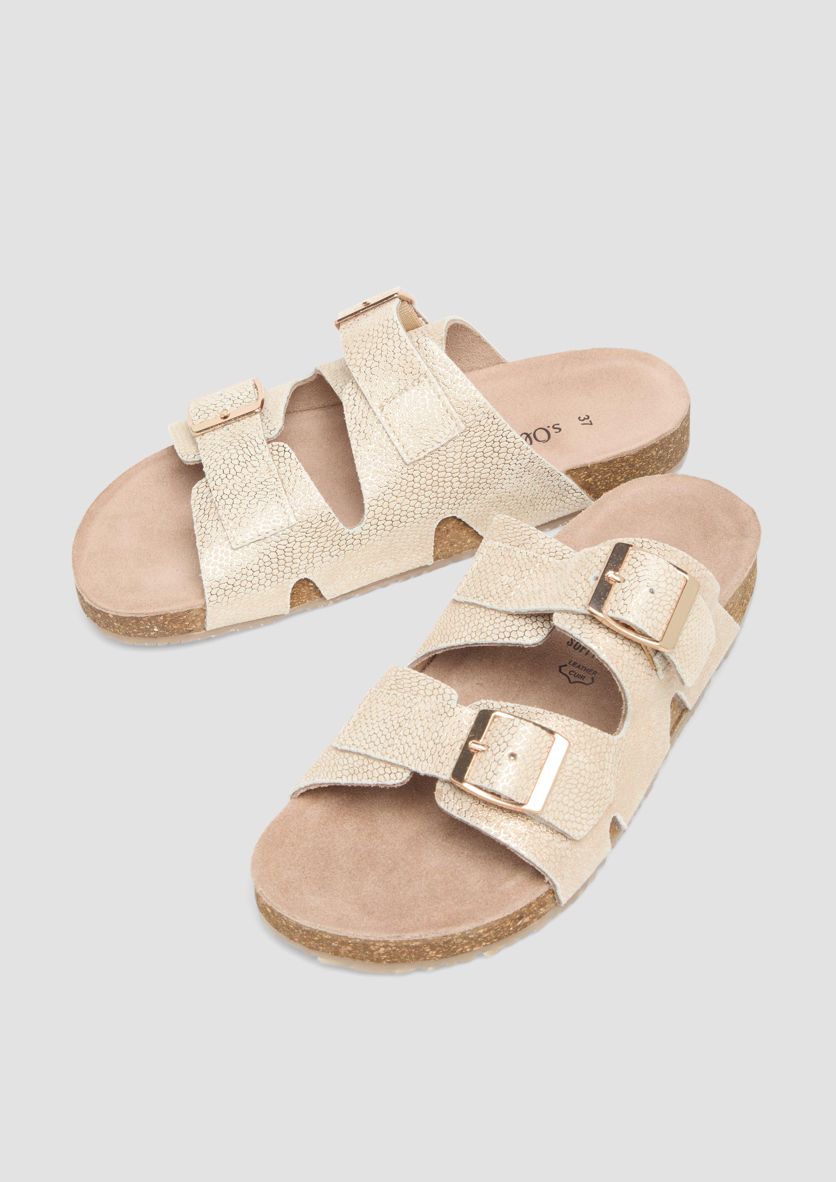 Pantoletten in 410, 001, 098 & 567