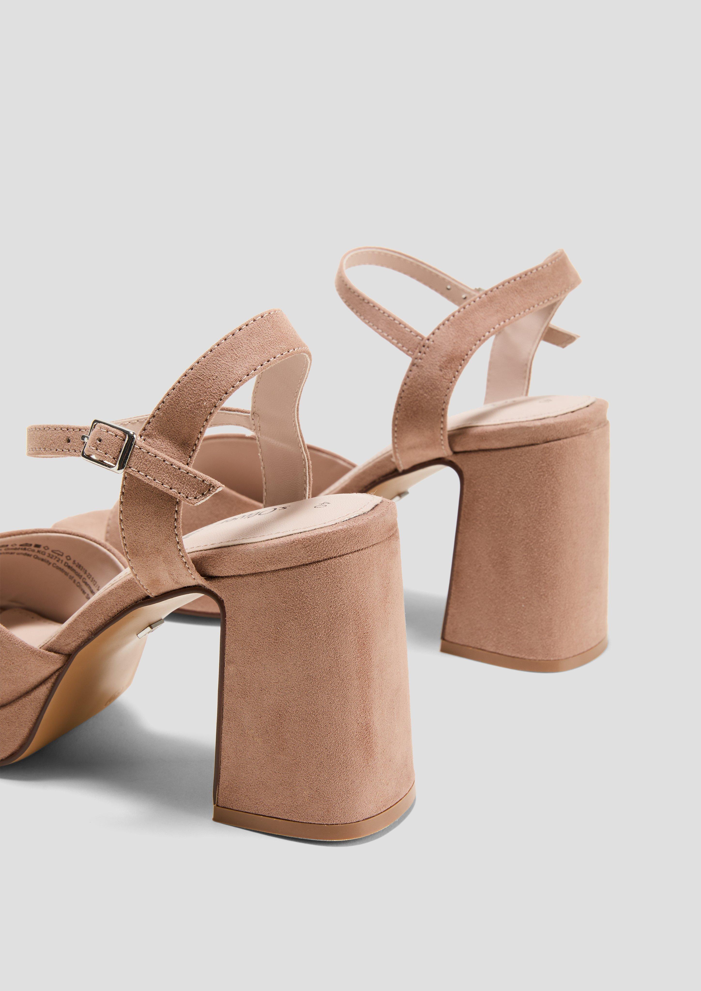 Sandalen in 512 & 800