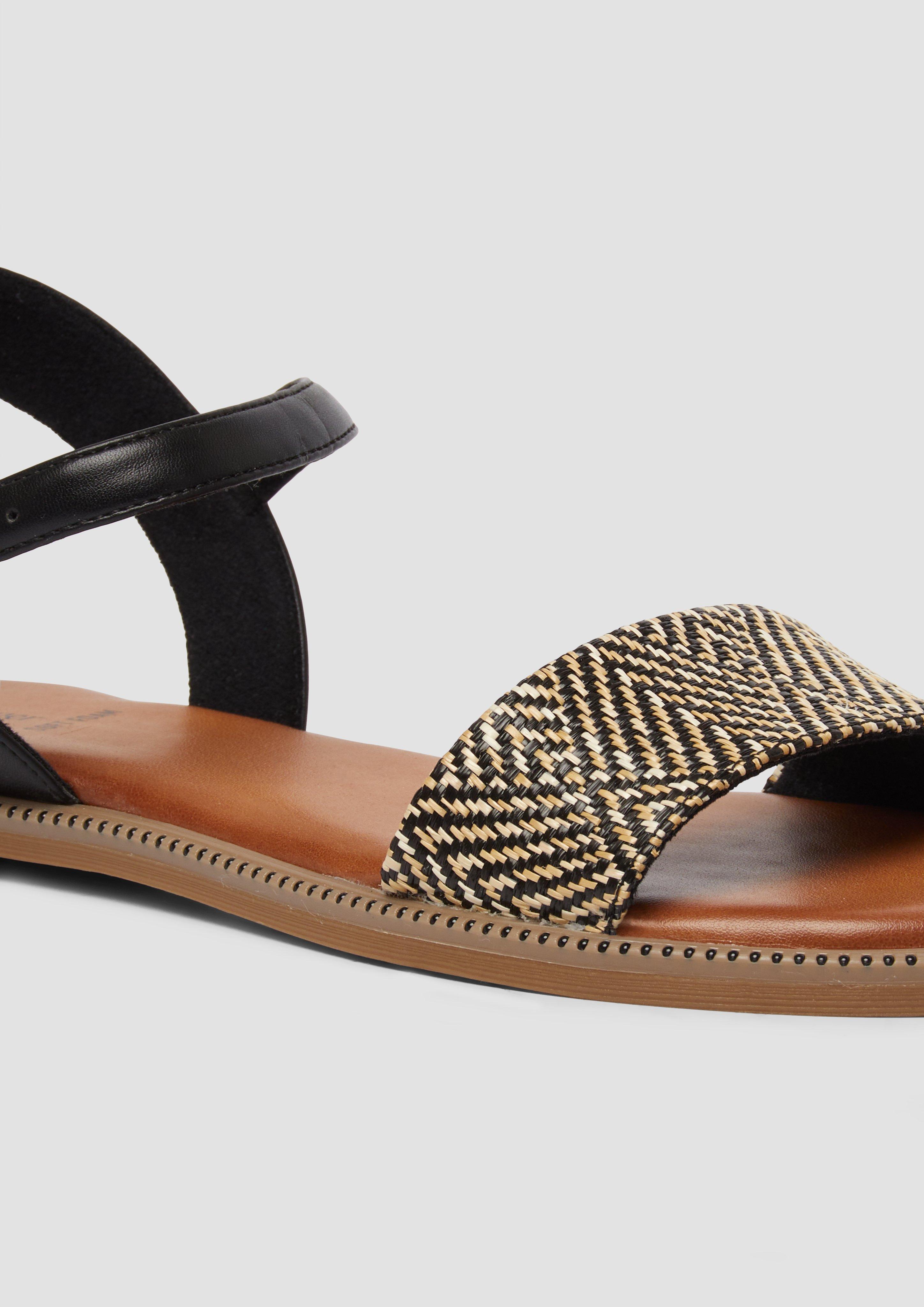 Sandalen in 001, 497, 532 & 907