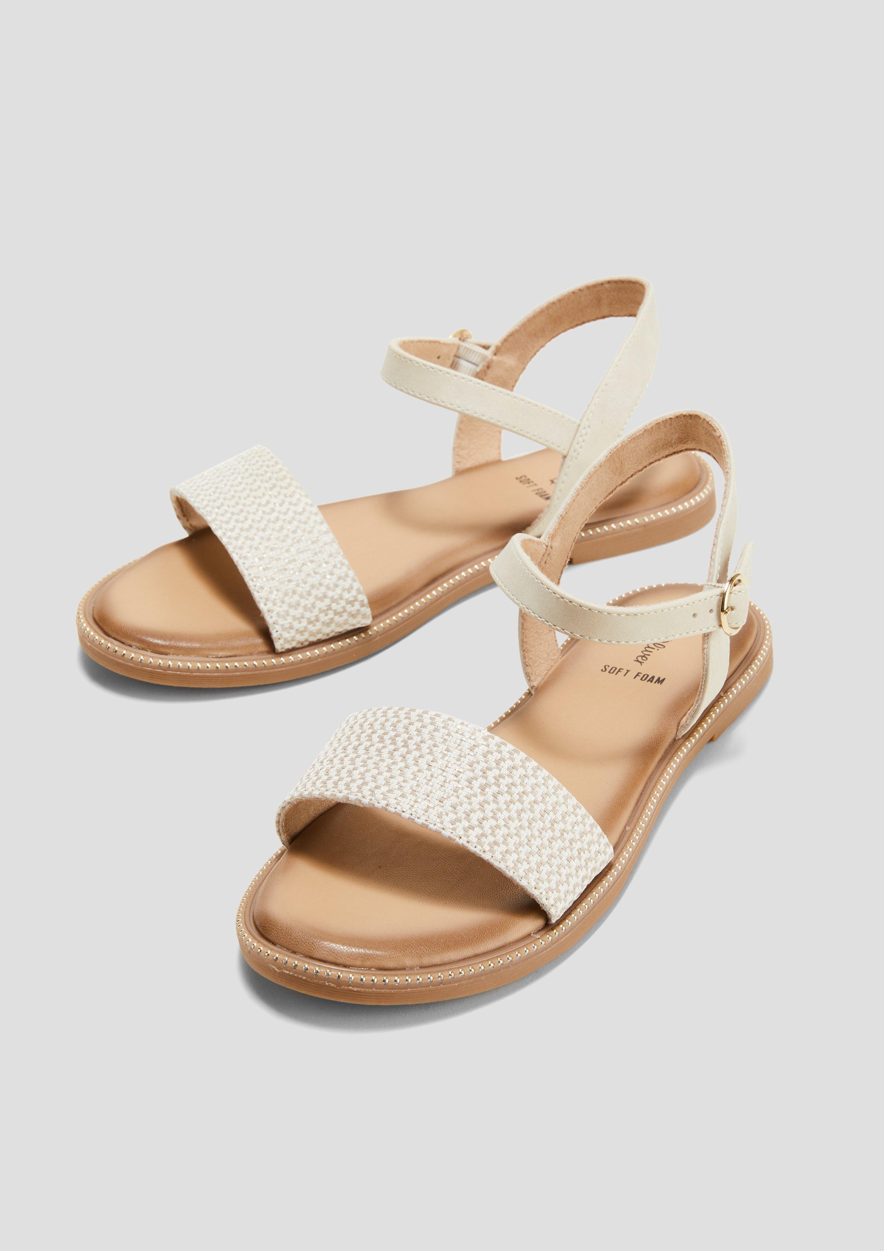 Sandalen in 410, 001, 497, 532 & 907