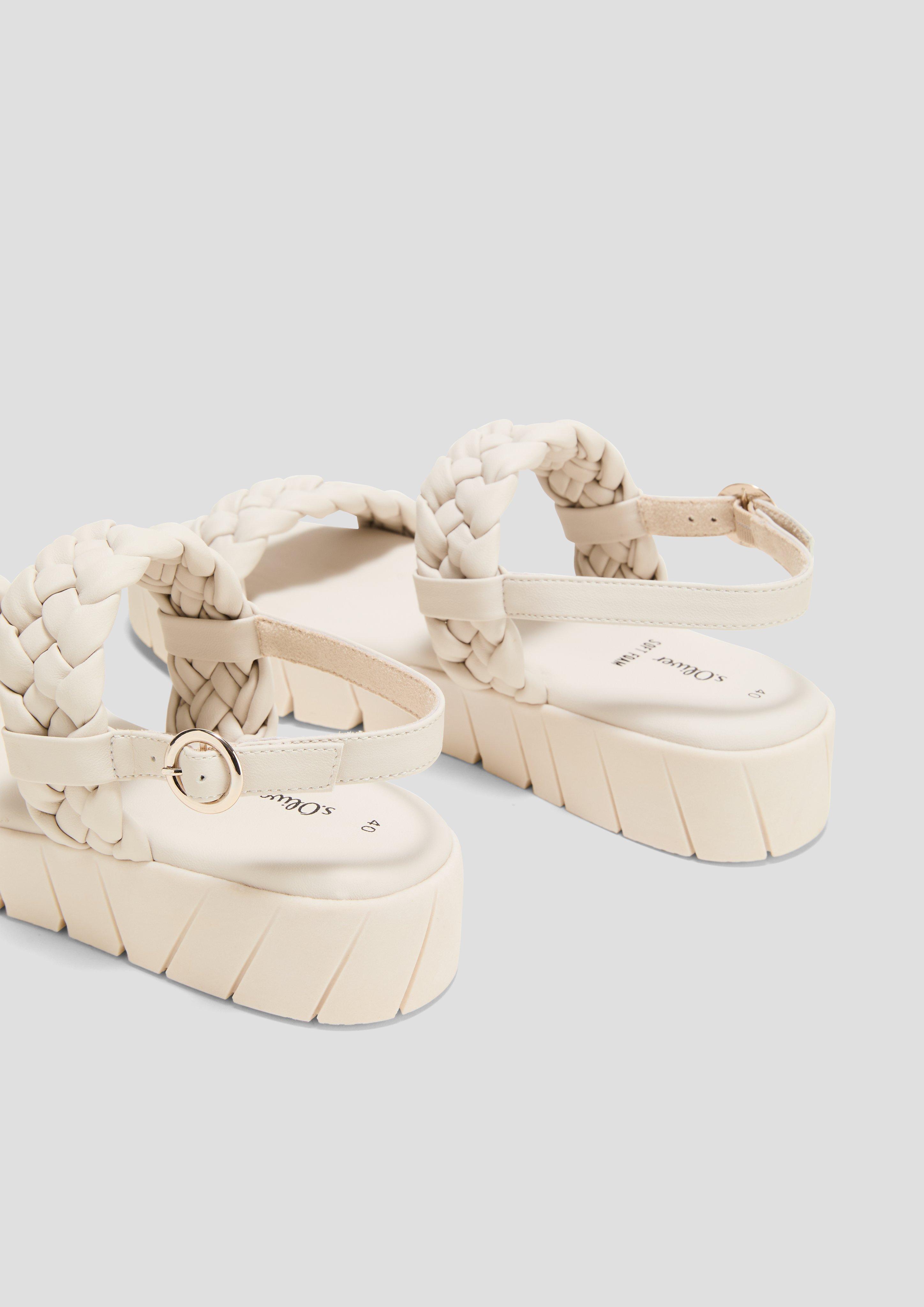 Sandalen in 401 & 001