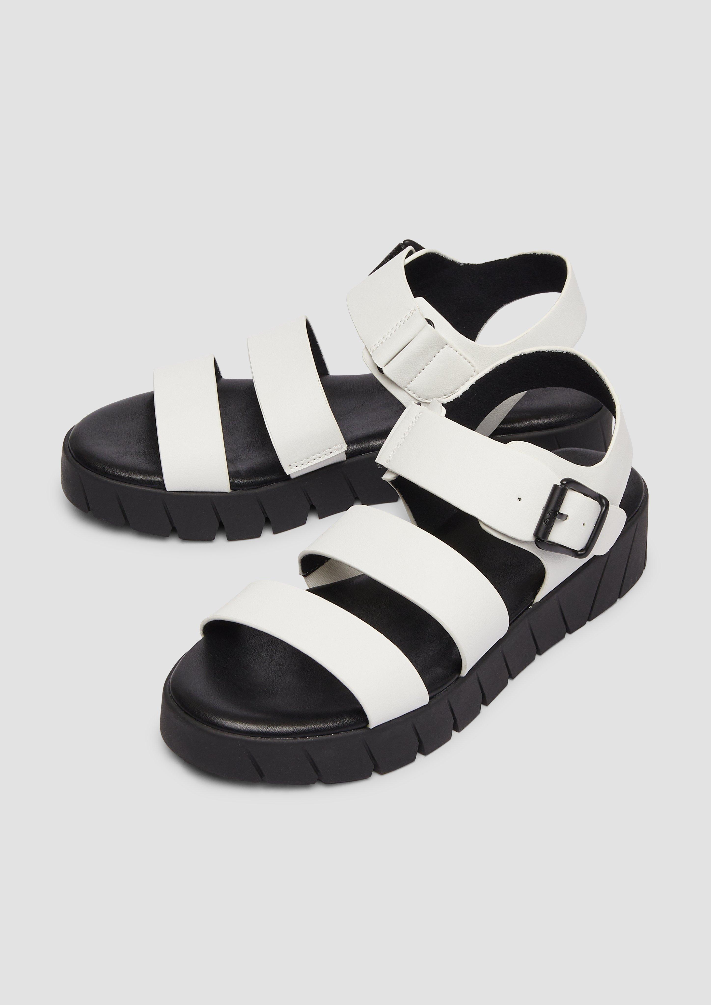 Sandali in 1A8, 001, 400 & 907