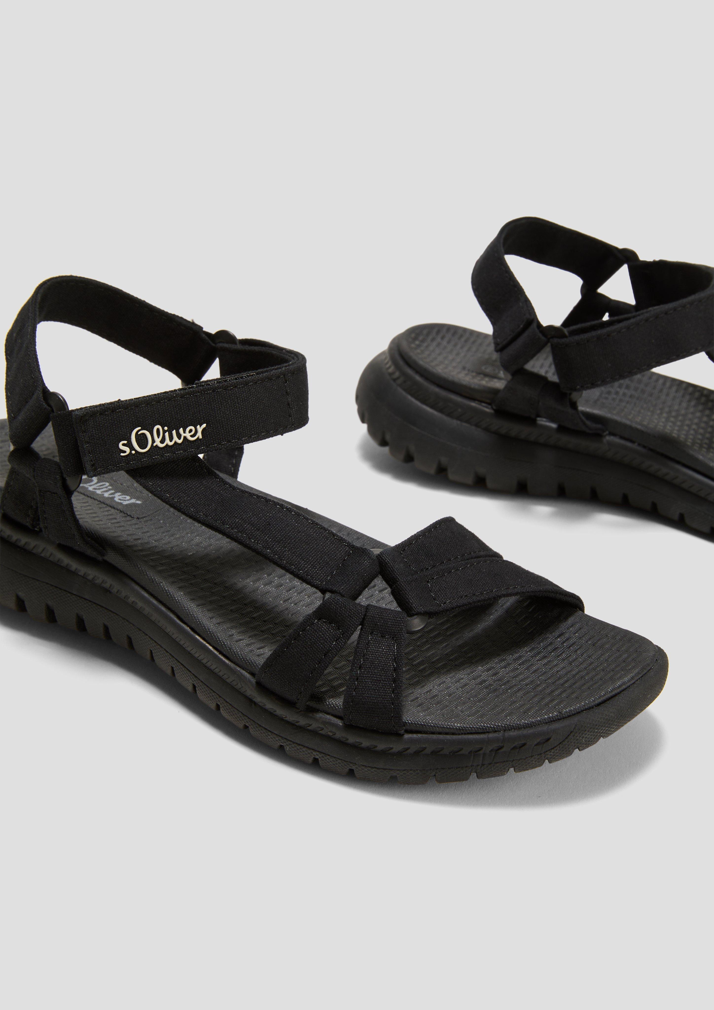 s.Oliver Leichte Sandalen mit Klettverschluss