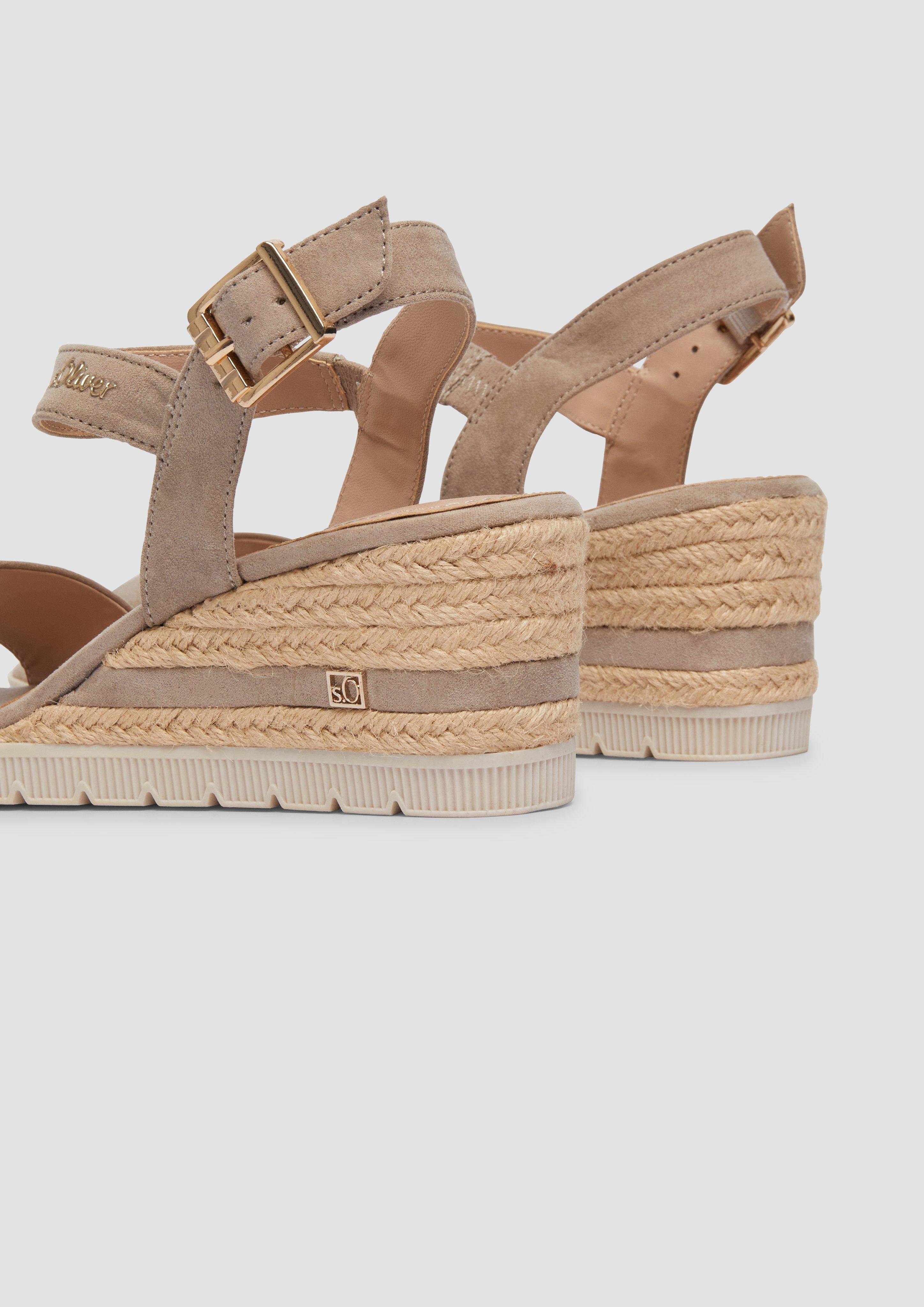 Sandalen in 345, 512, 728 & 805