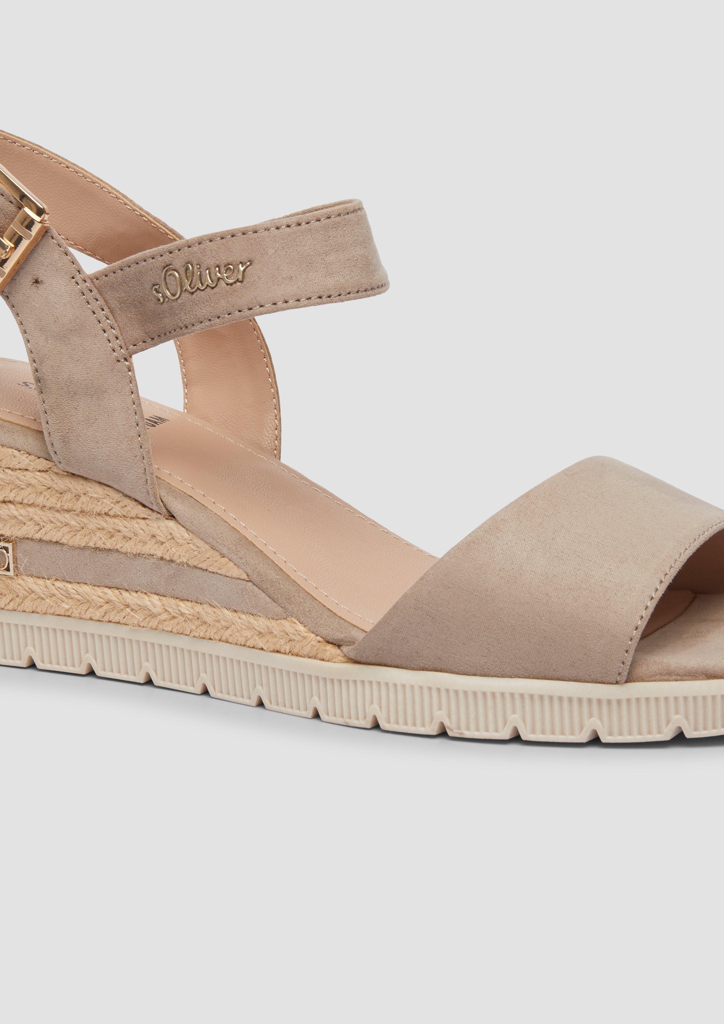 Sandalen in 345, 512, 728 & 805