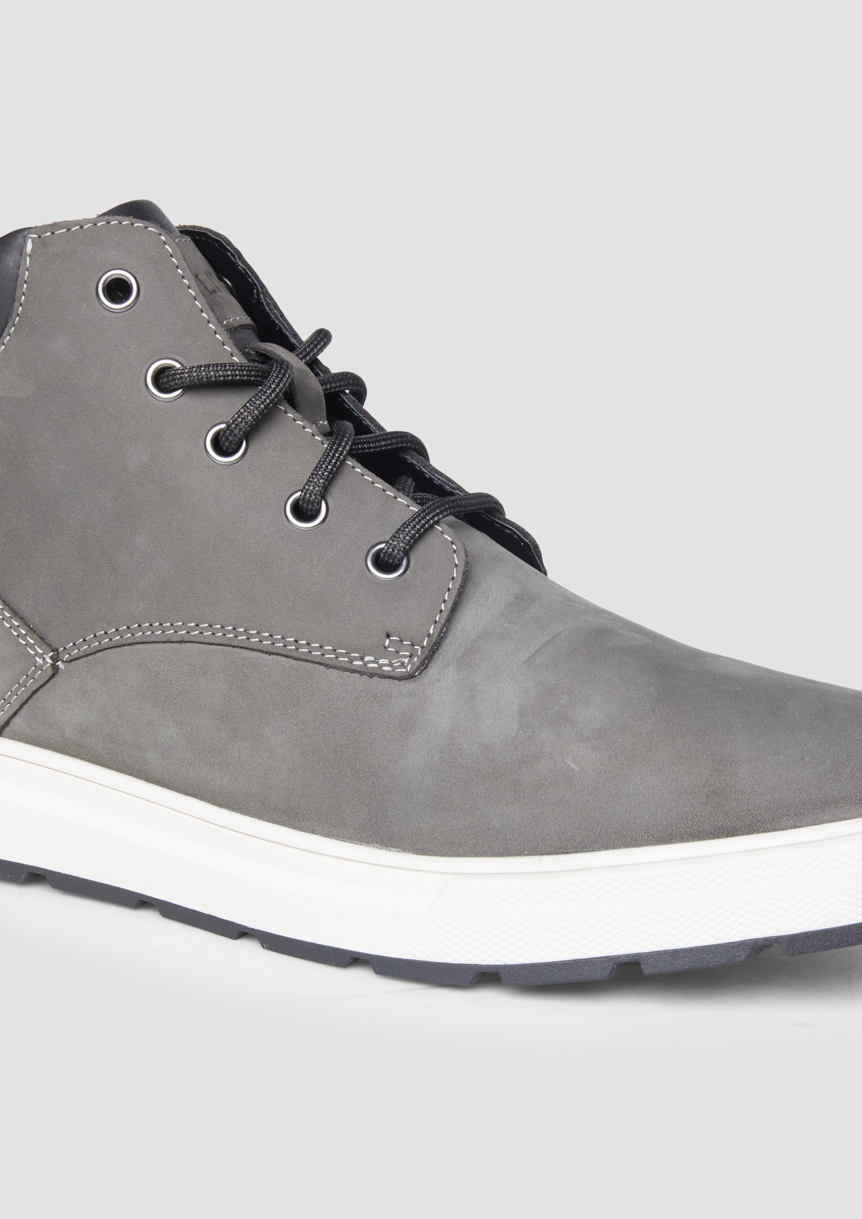 Škornji in 235, 001, 701 & 305