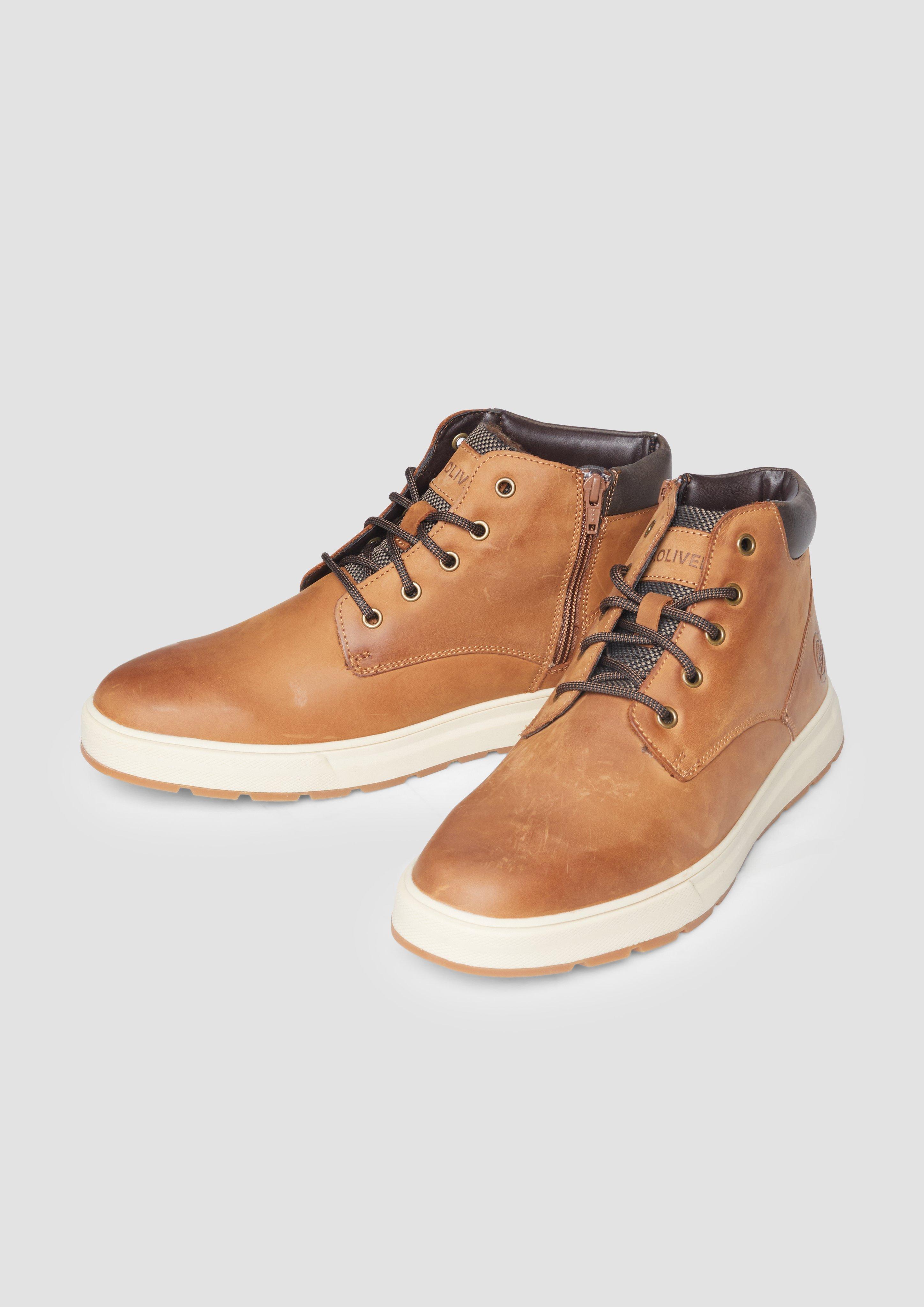 Stiefel in 305, 001 & 701