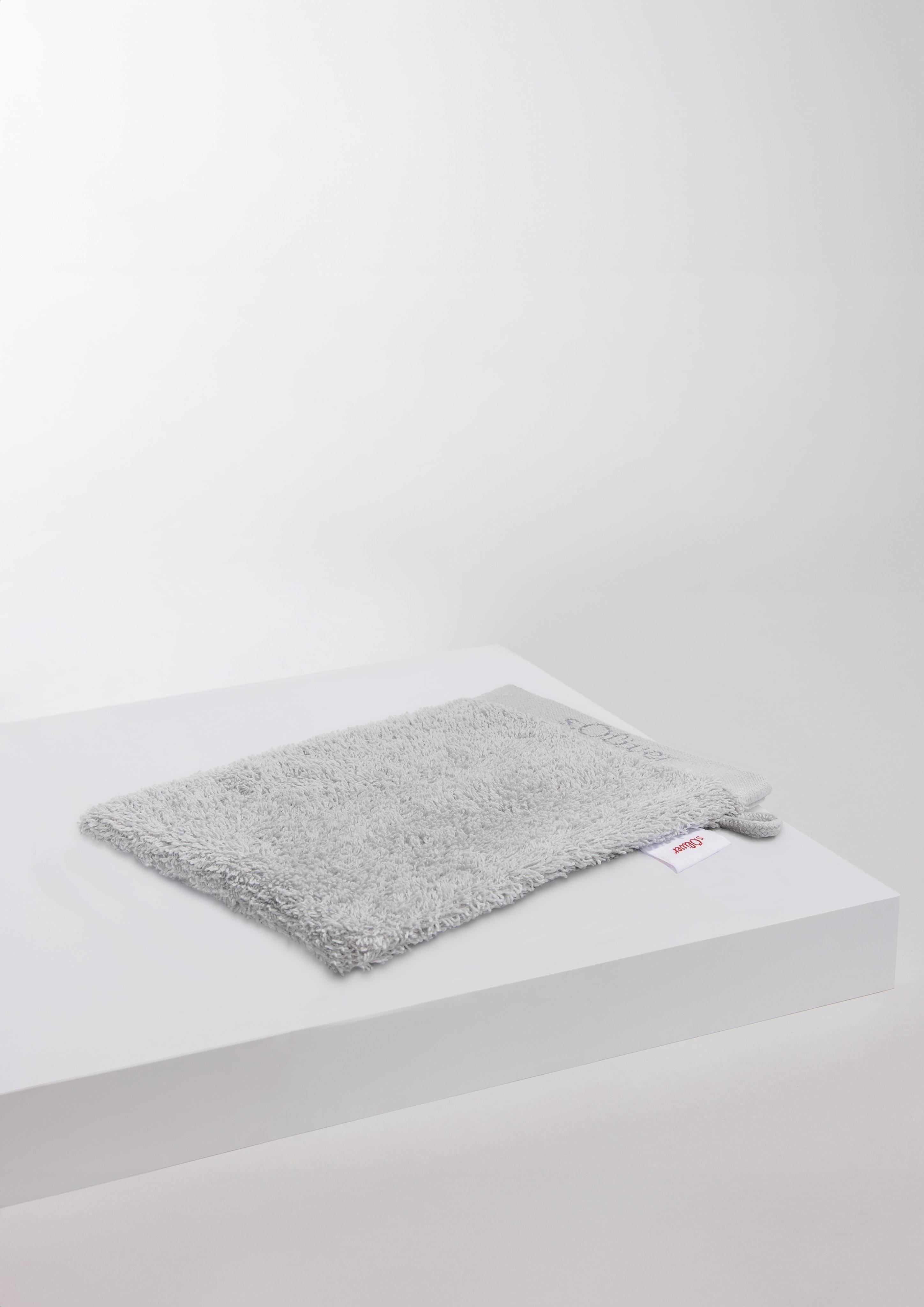 Washandje in 850, 350, 800, 750, 400, 380, 680, 200, 550, 880, 650, 600, 700, 500, 770, 330, 440 & 660