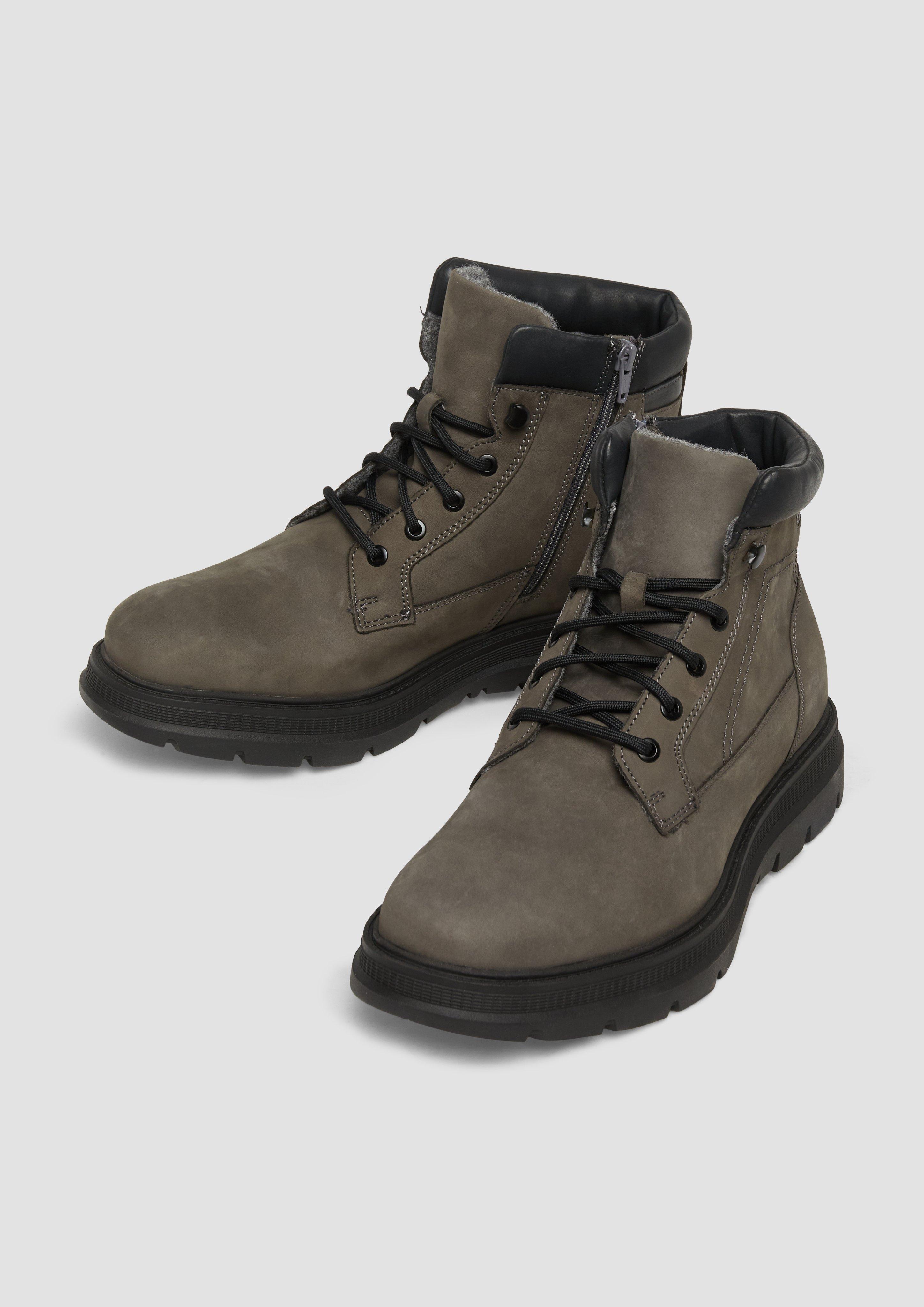 Škornji in 235 & 001