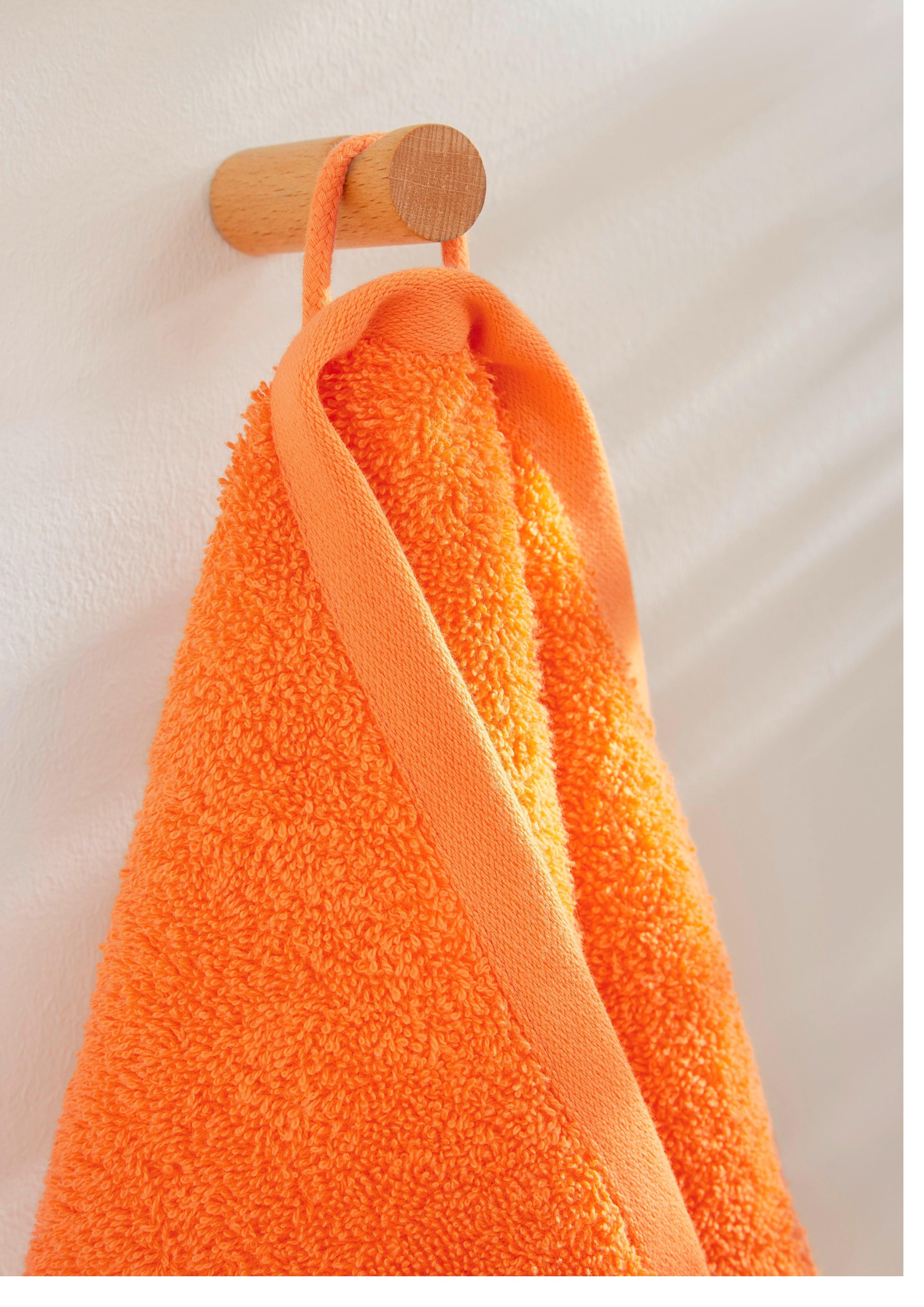 Serviette in 200, 350, 800, 400, 850, 750, 550, 380, 900, 500, 700, 600, 650, 880, 300, 440, 660, 330 & 770