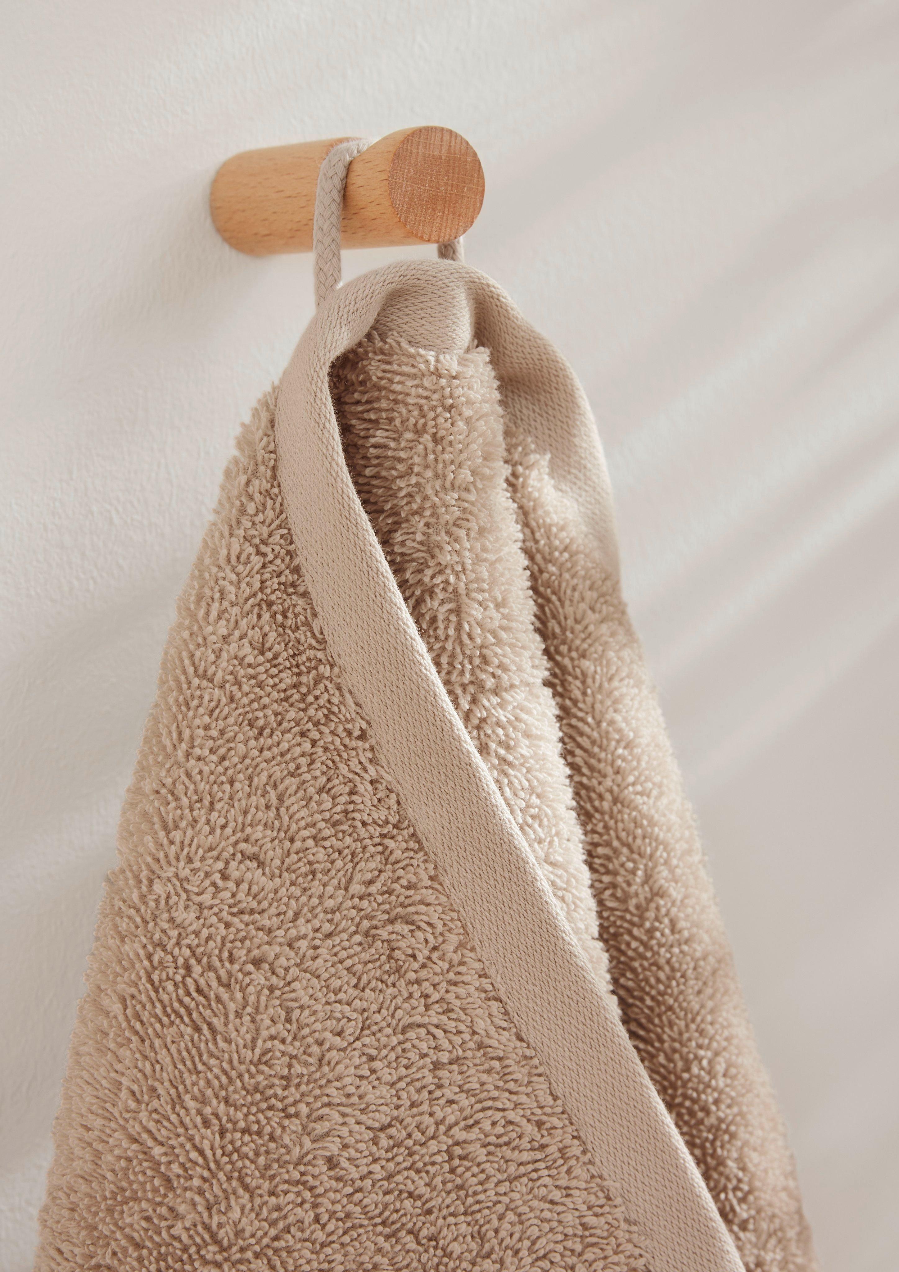 Brisače in 330, 350, 800, 400, 850, 750, 550, 200, 380, 900, 500, 700, 600, 650, 880, 300, 440, 660 & 770