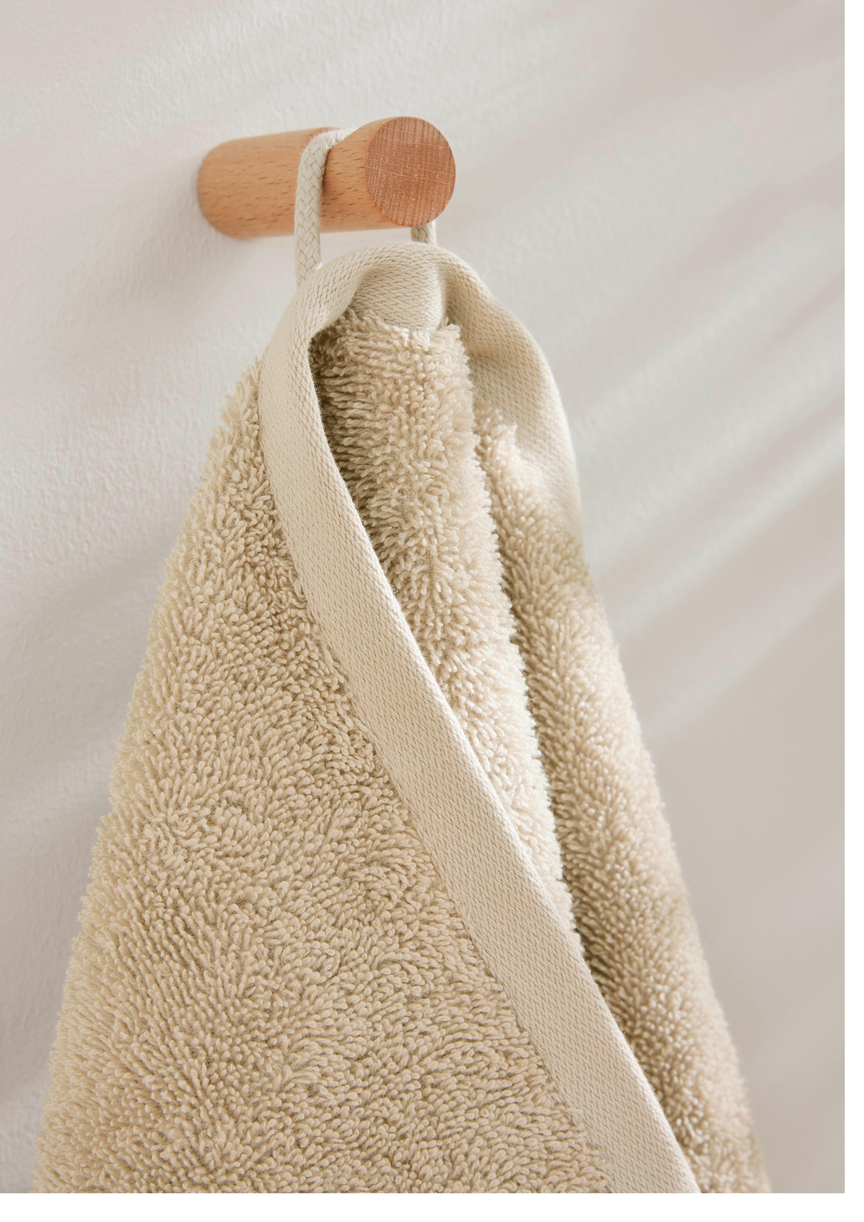 Serviette in 350, 800, 400, 850, 750, 550, 200, 380, 900, 500, 700, 600, 650, 880, 300, 440, 660, 330 & 770