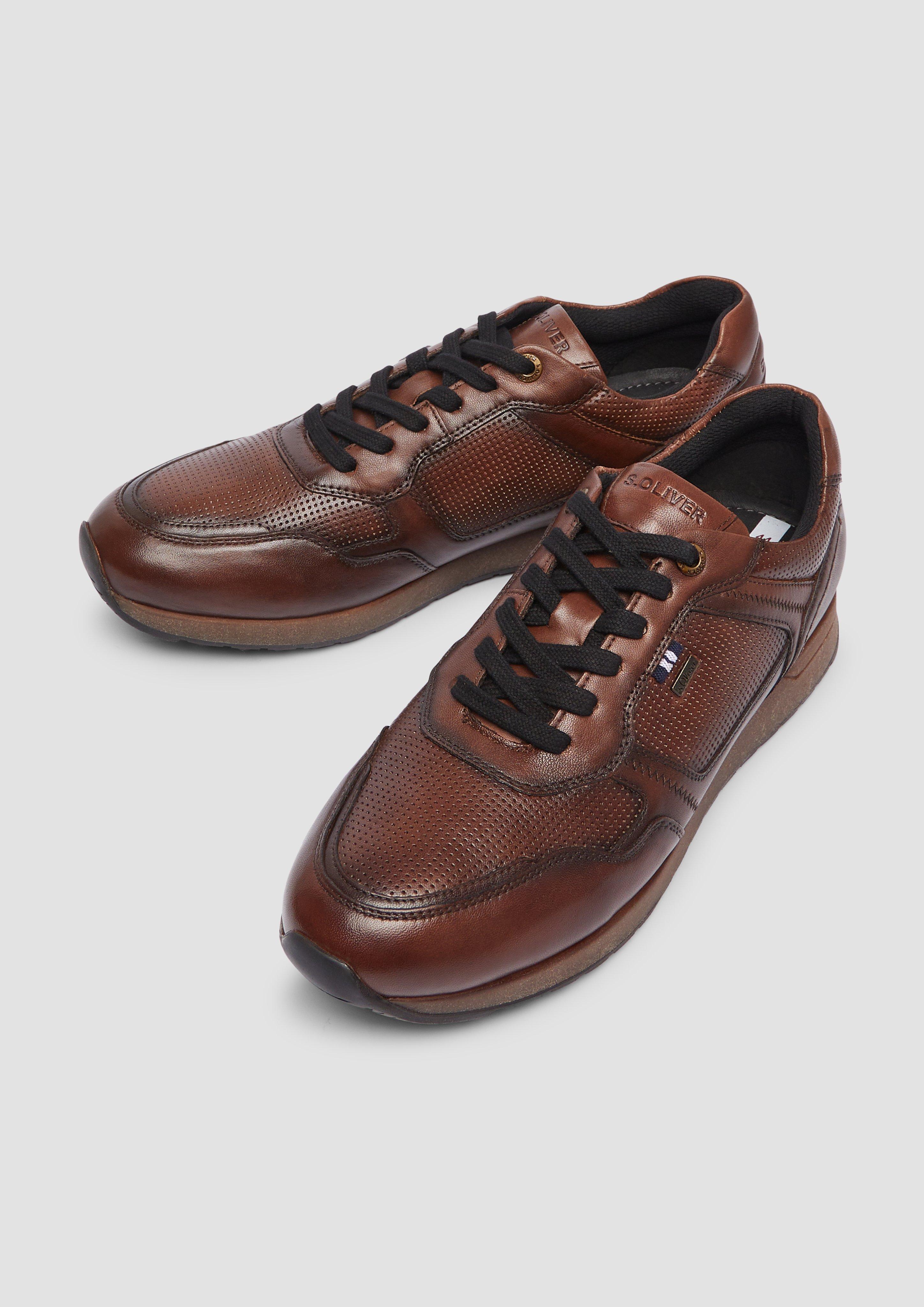 Souliers à lacets in 307 & 805