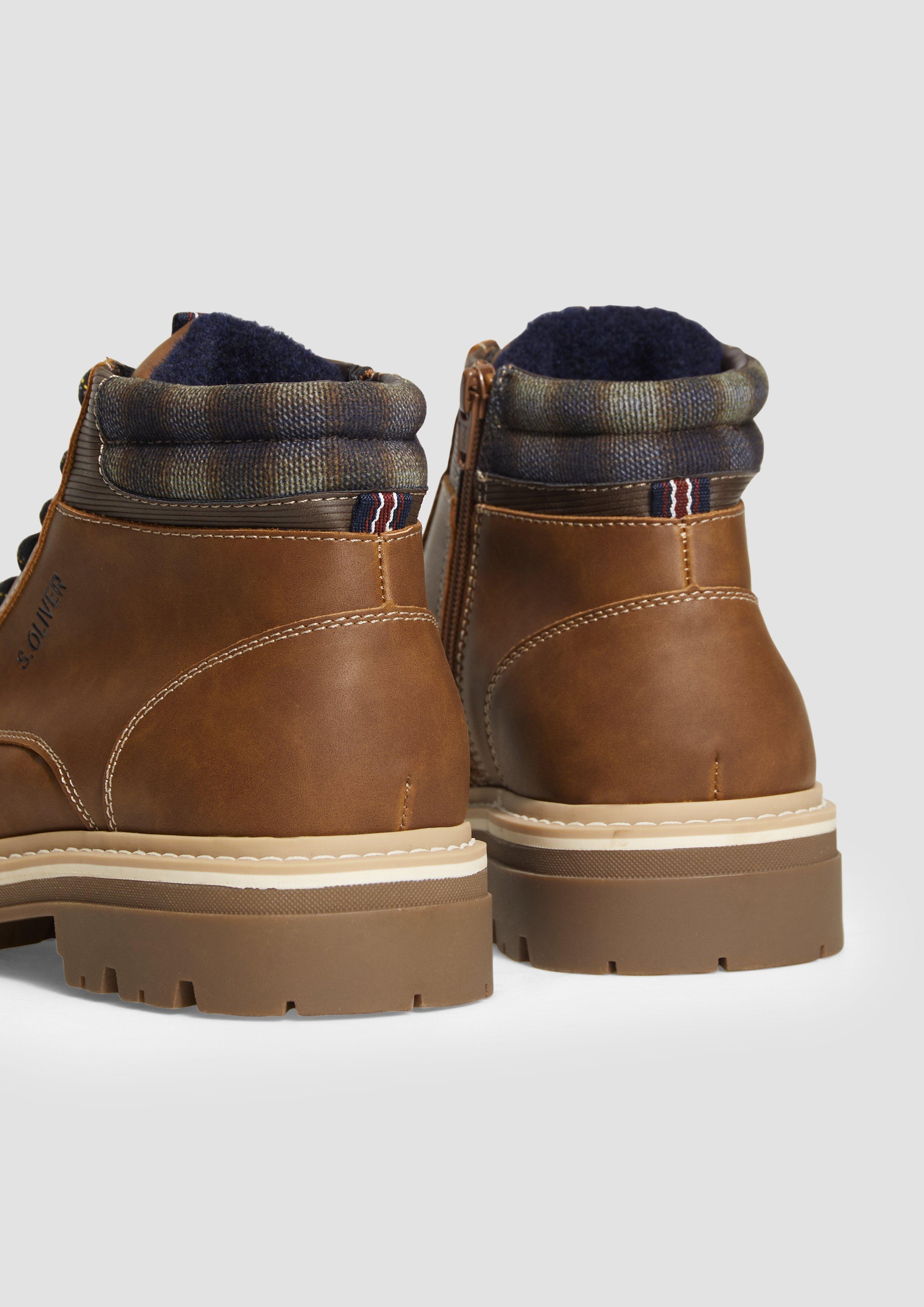 Čižmy in 305 & 348