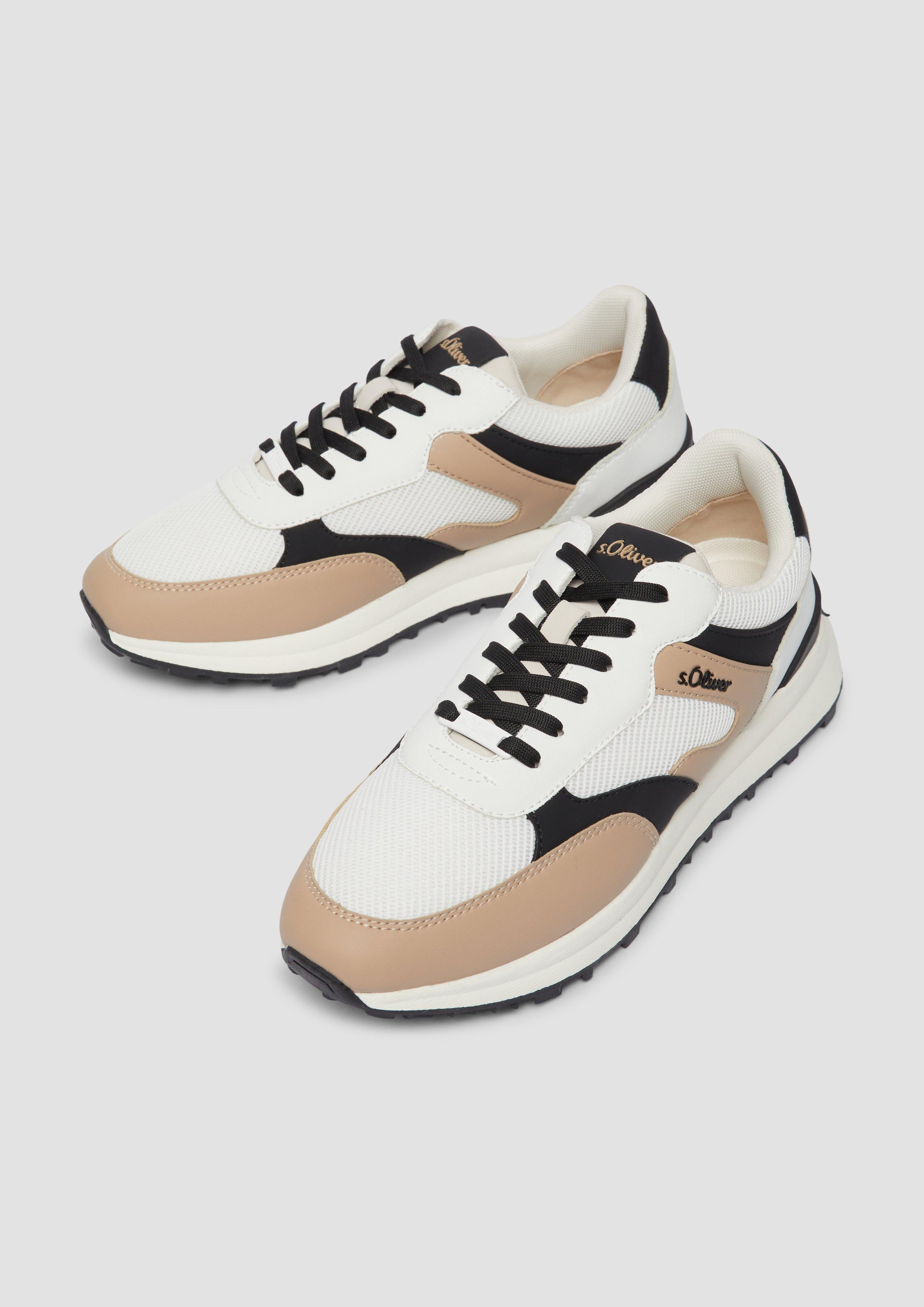 Schnürer in 098, 001, 042, 908, 803 & 193