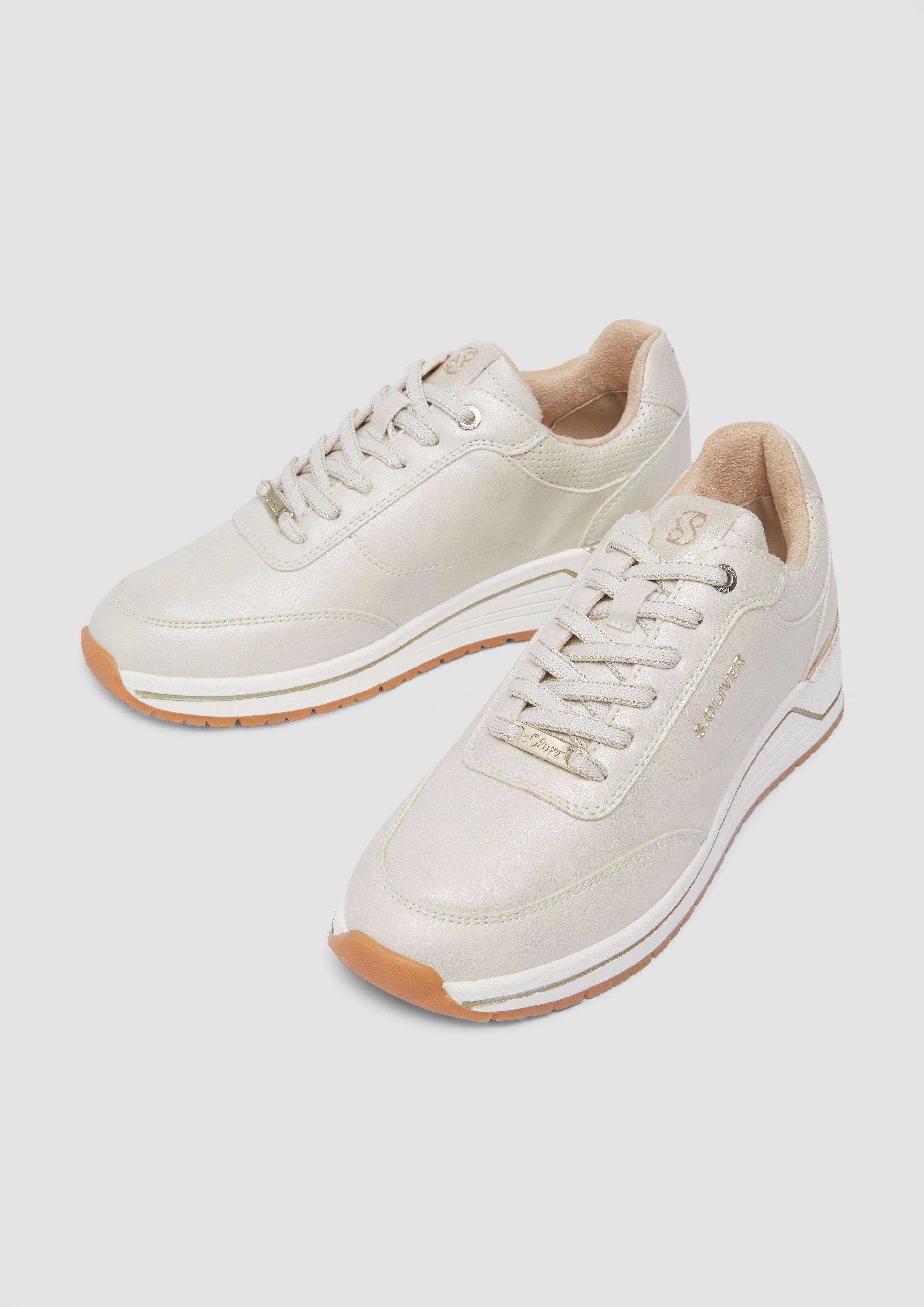 Cipele na vezanje in 403