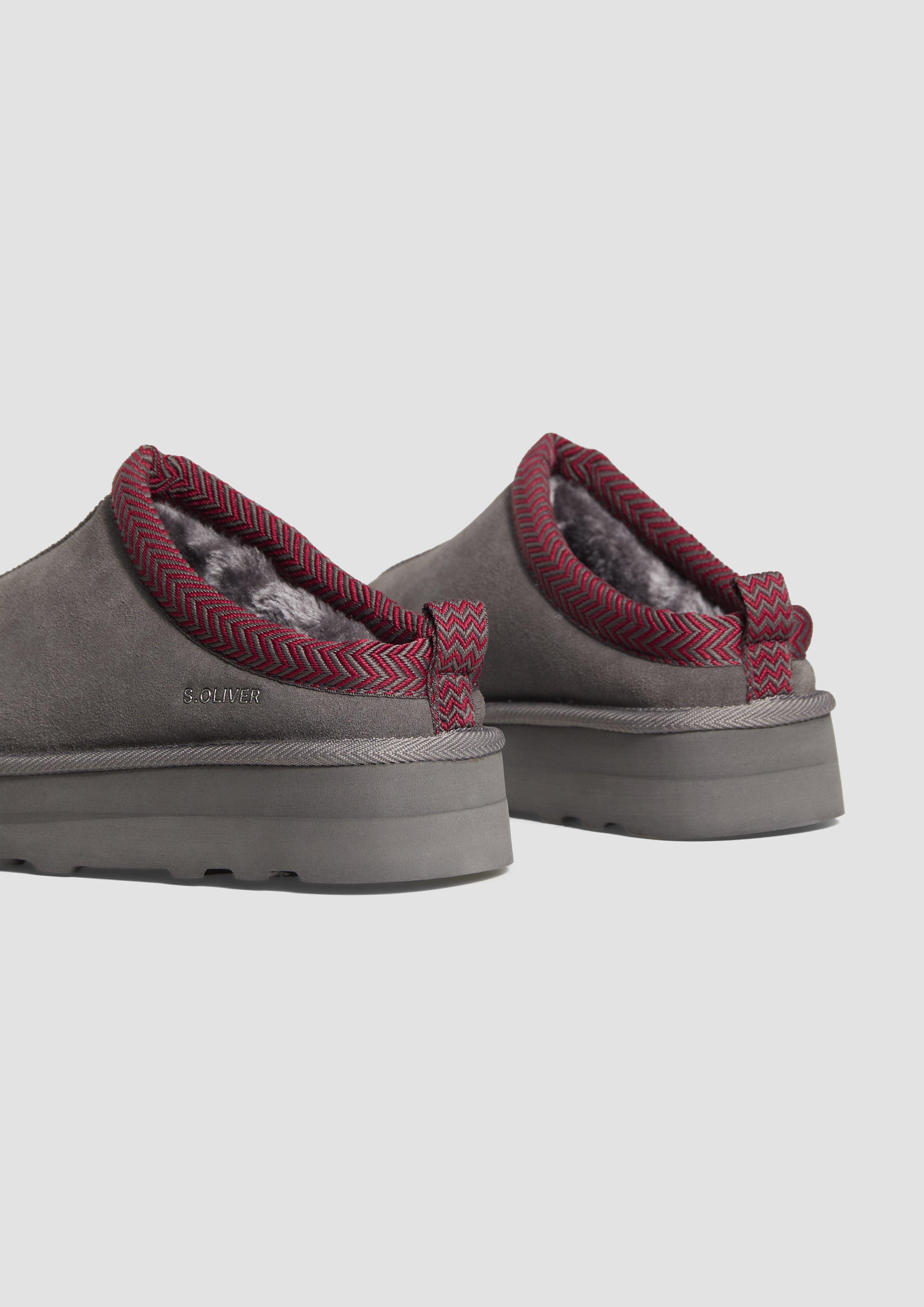 Pantoletten in 216, 710, 345, 907, 3A5 & 302